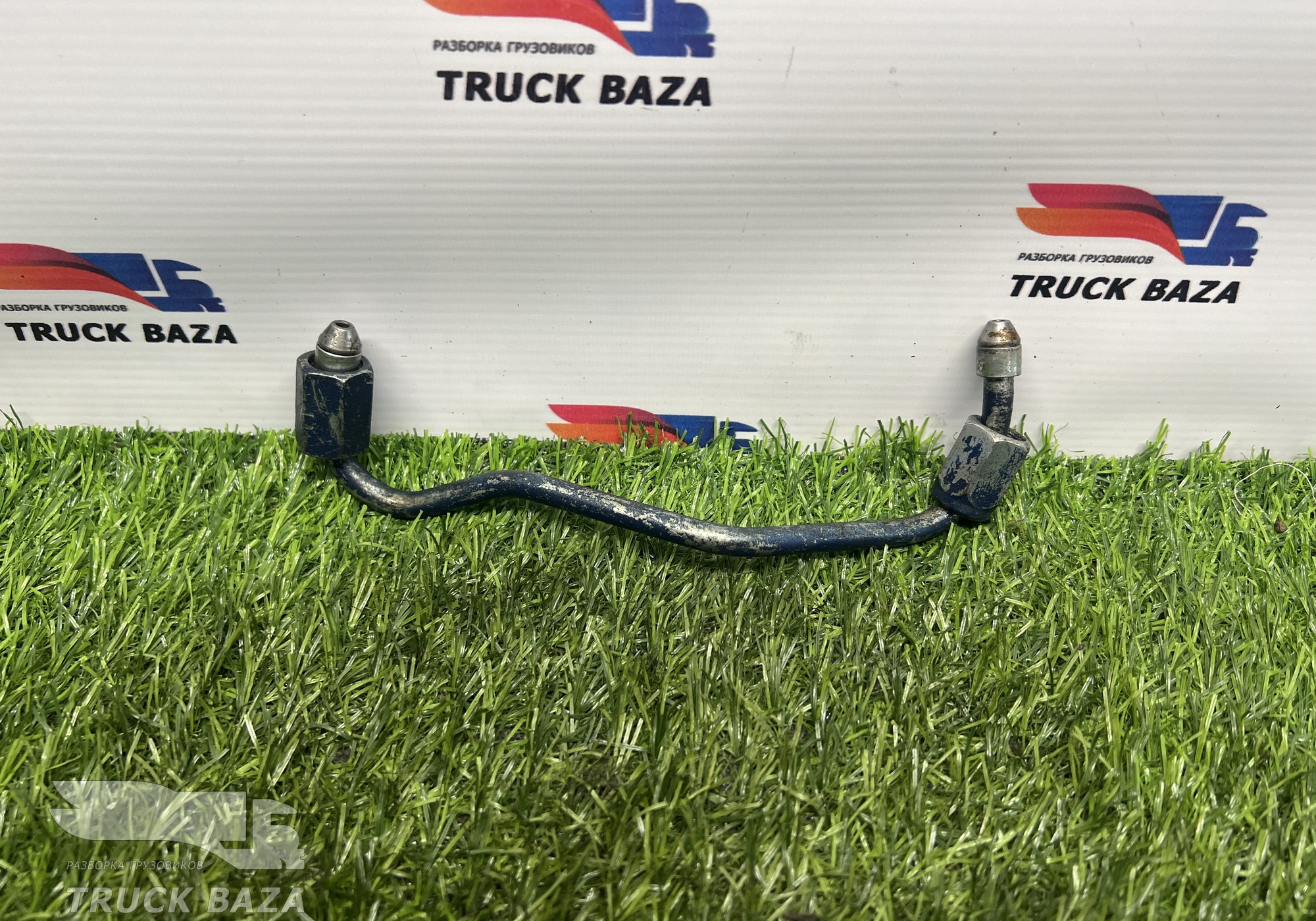 1000101611 Трубка топливная для Shacman X3000 (с 2014)