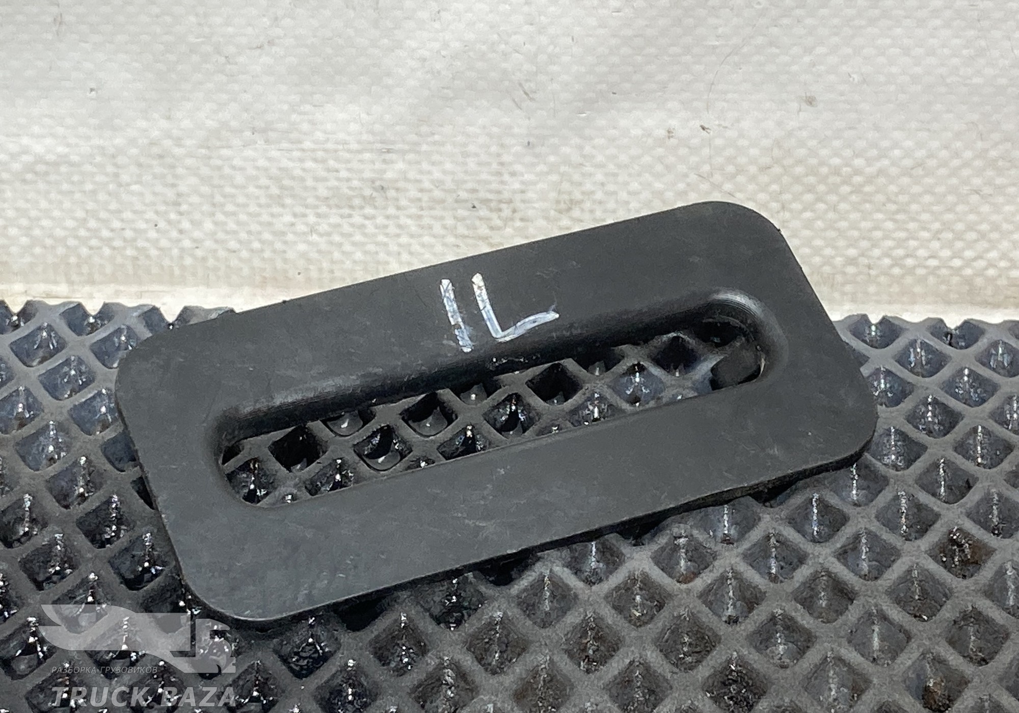 81619500430 Накладка воздуховода для Man TGS II (с 2012)