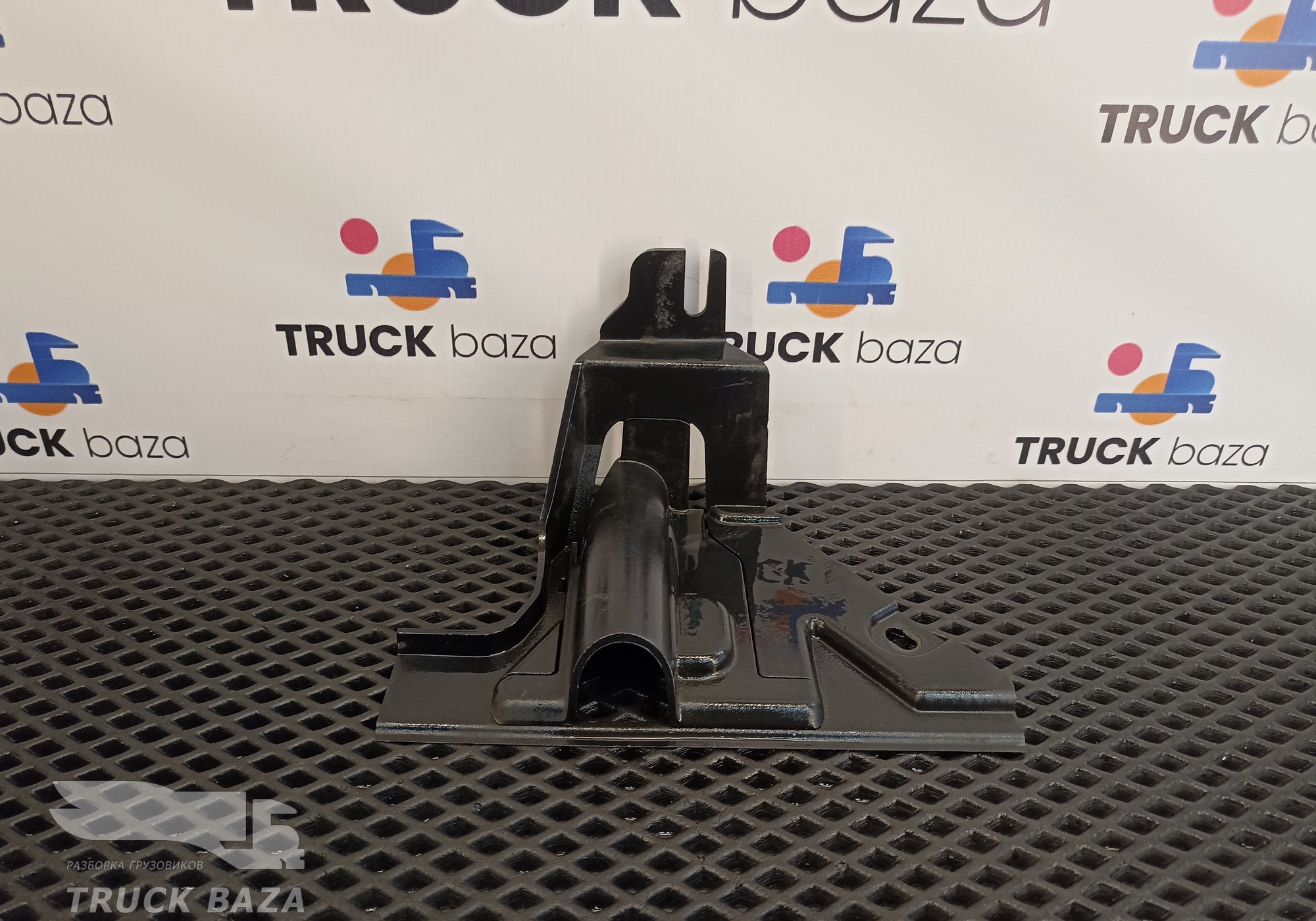 1735756 Накладка торпедо для Daf XF106