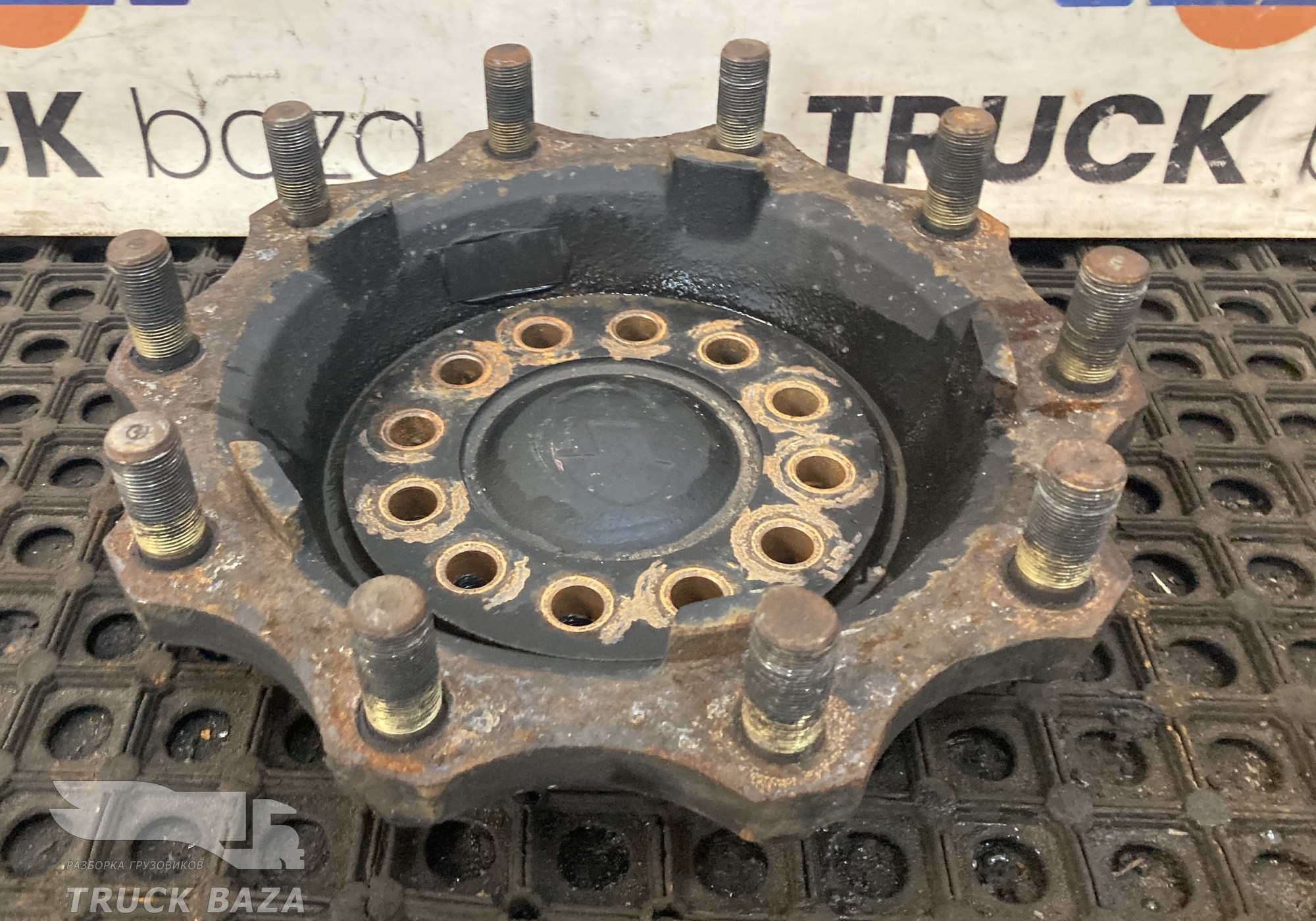 HD90009410205 Фланец ступицы передней