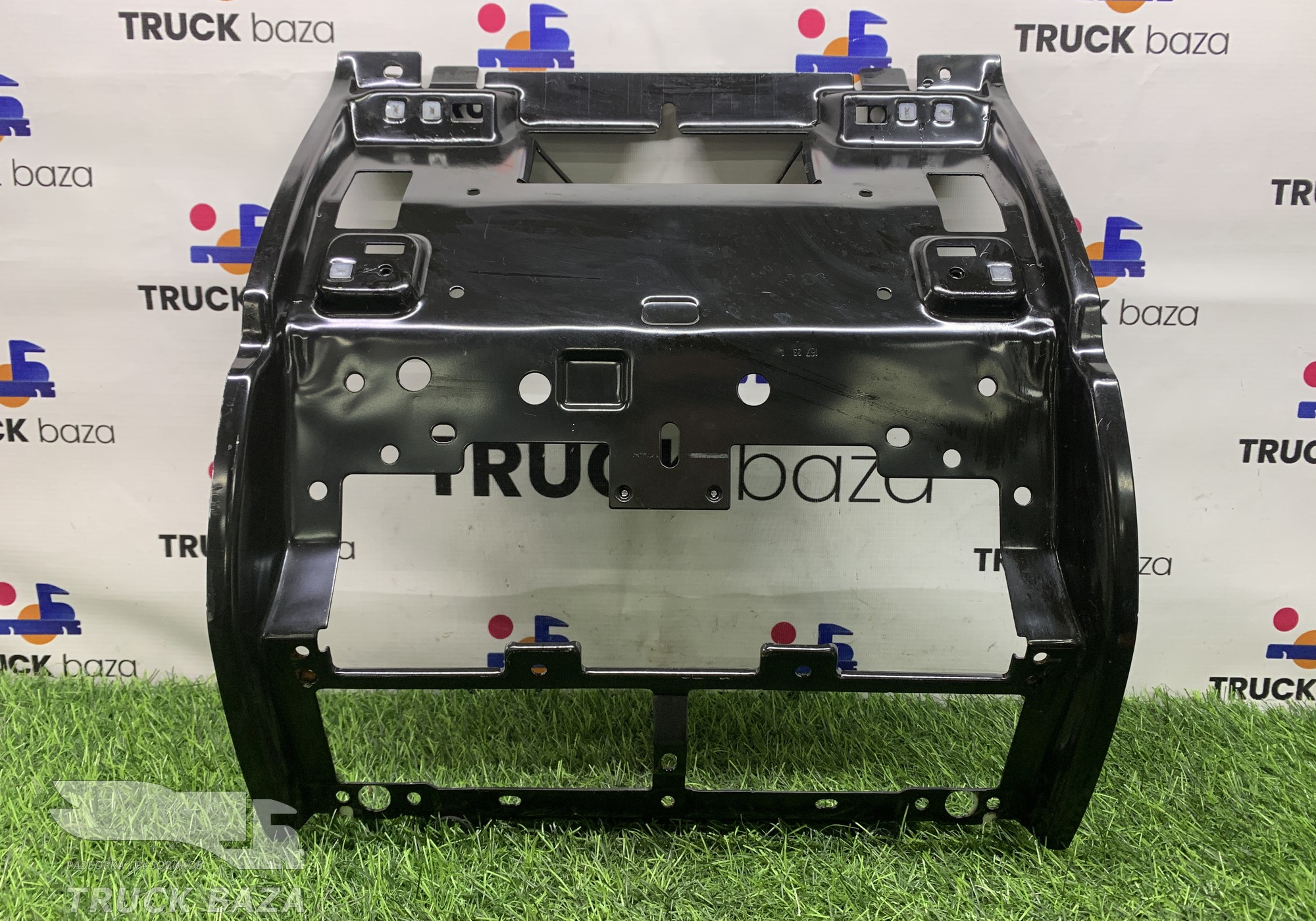 1830330 Кронштейн торпедо для Daf XF106 (с 2012)