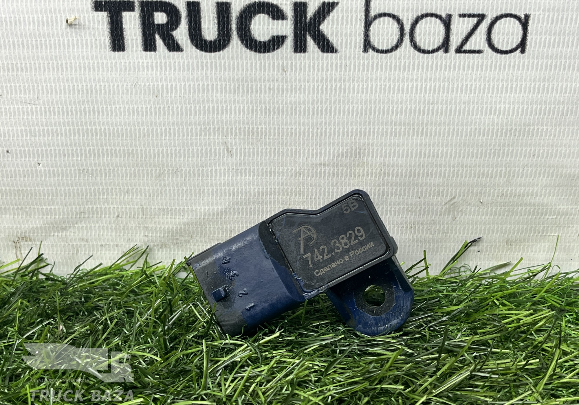 7423829 Датчик давления воздуха для КАМАЗ 54901