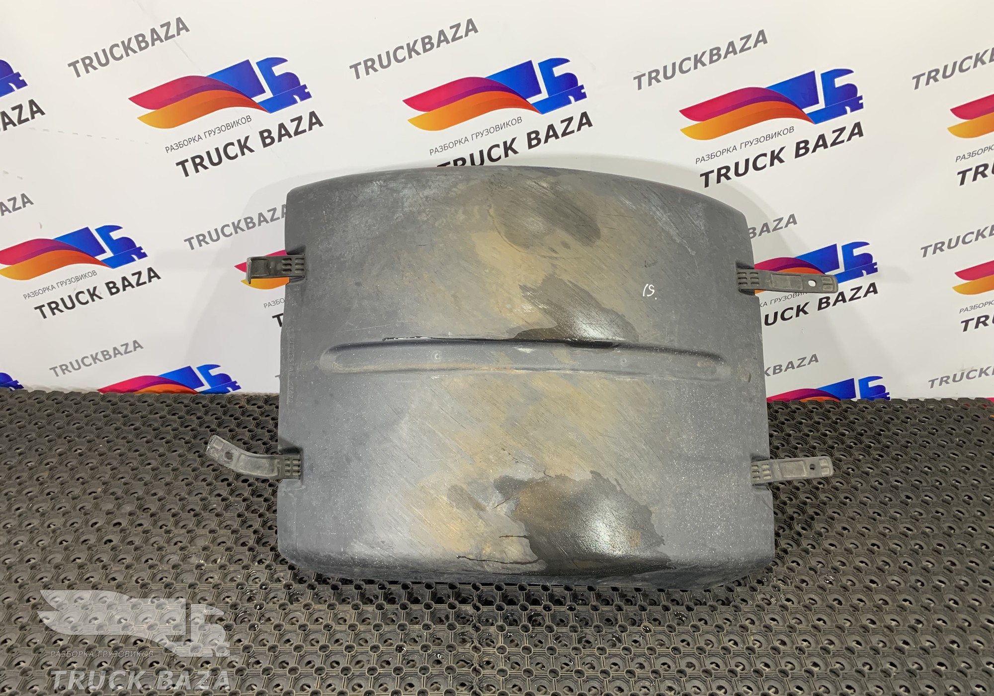 81664106606 Крыло заднее верхняя часть для Man TGA