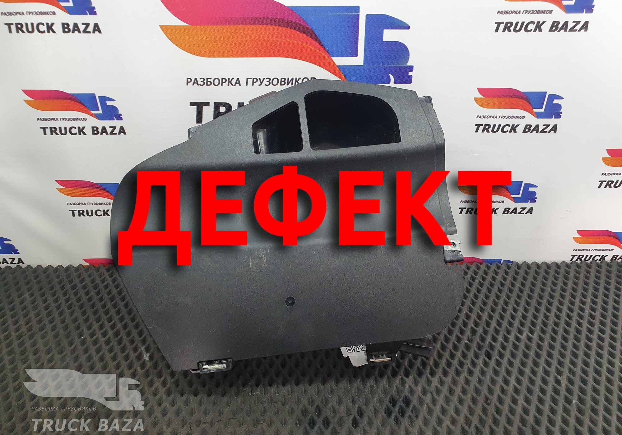 81617016352 Накладка торпедо для Man TGS I (с 2007)