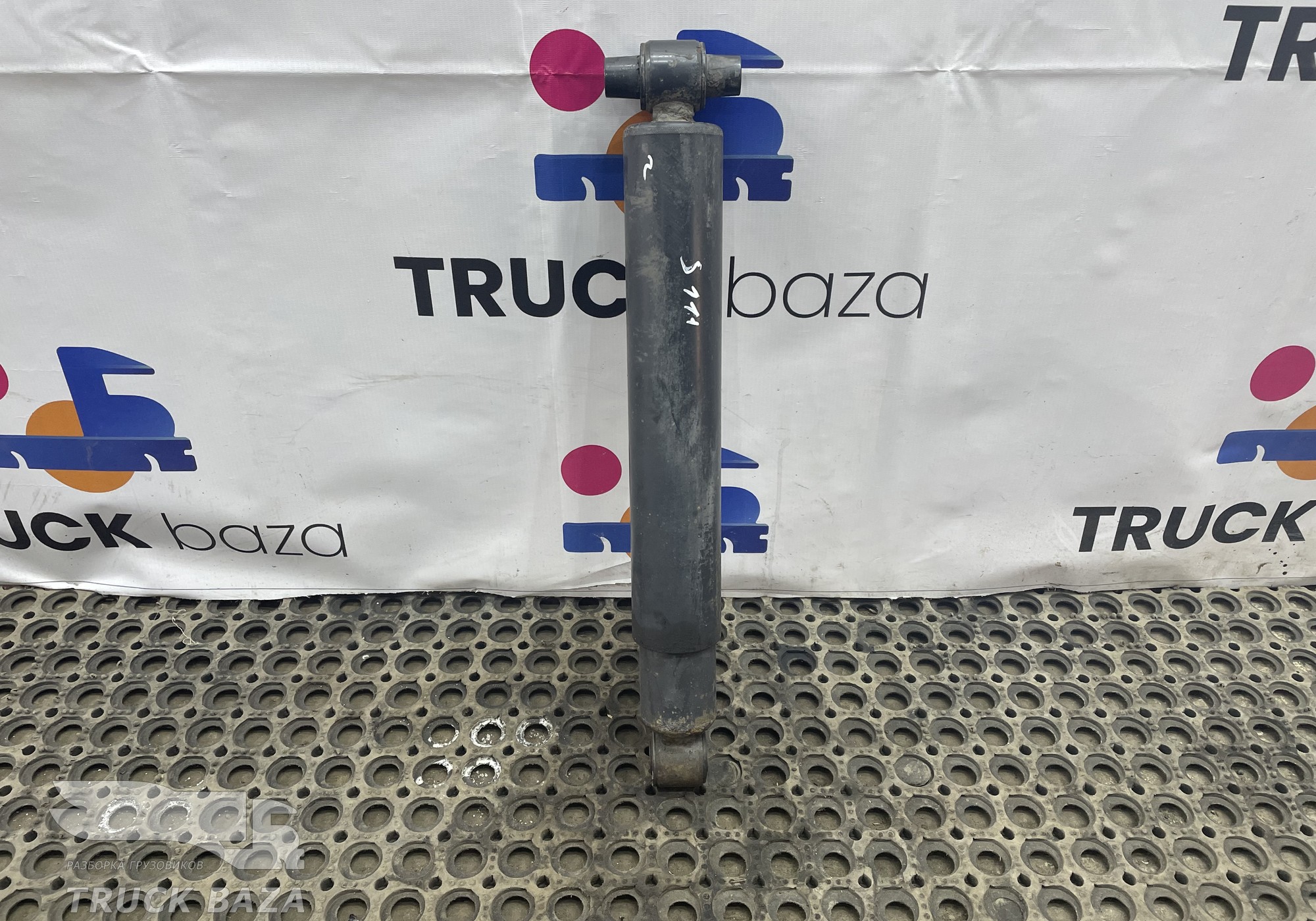 2402568 Амортизатор задний