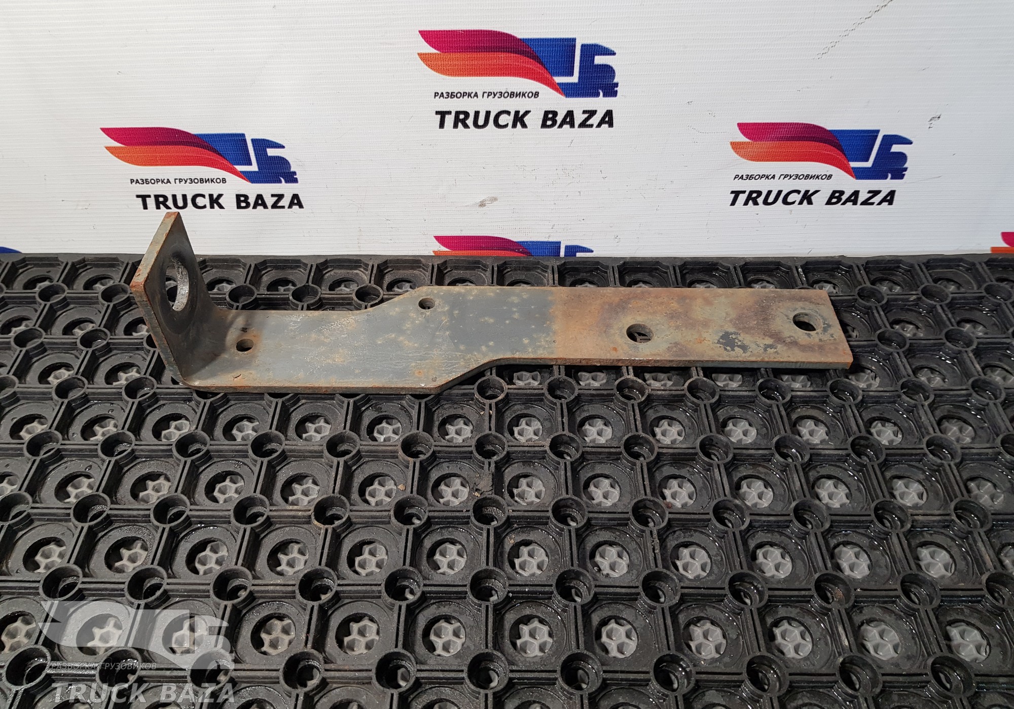 1619993 Кронштейн глушителя для Daf CF