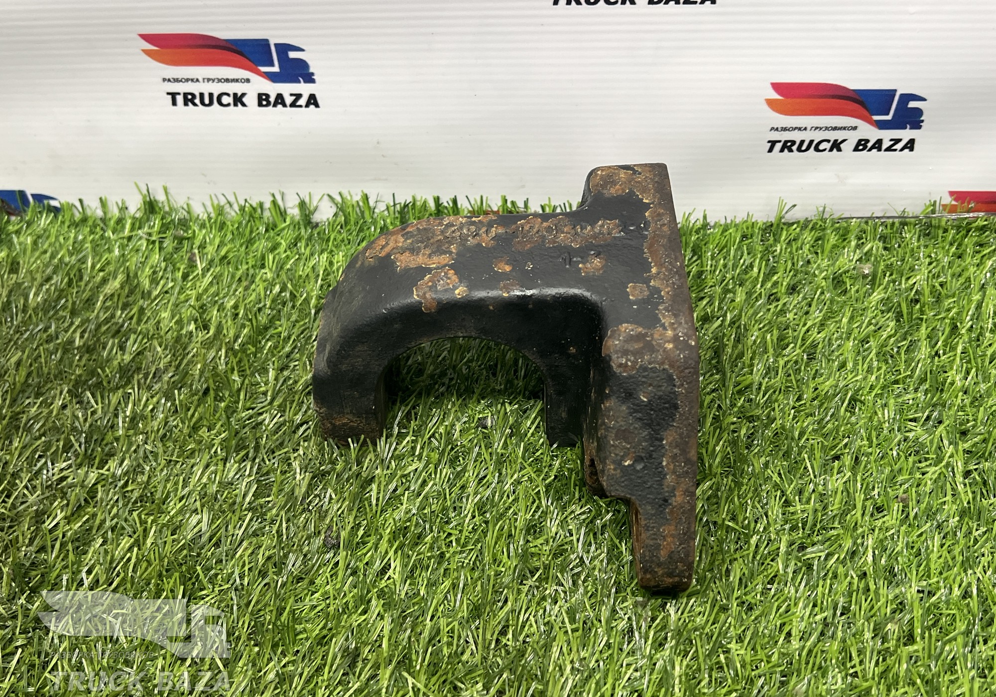 5490120304201 Кронштейн выхлопной системы для КАМАЗ 5490 (с 2013)