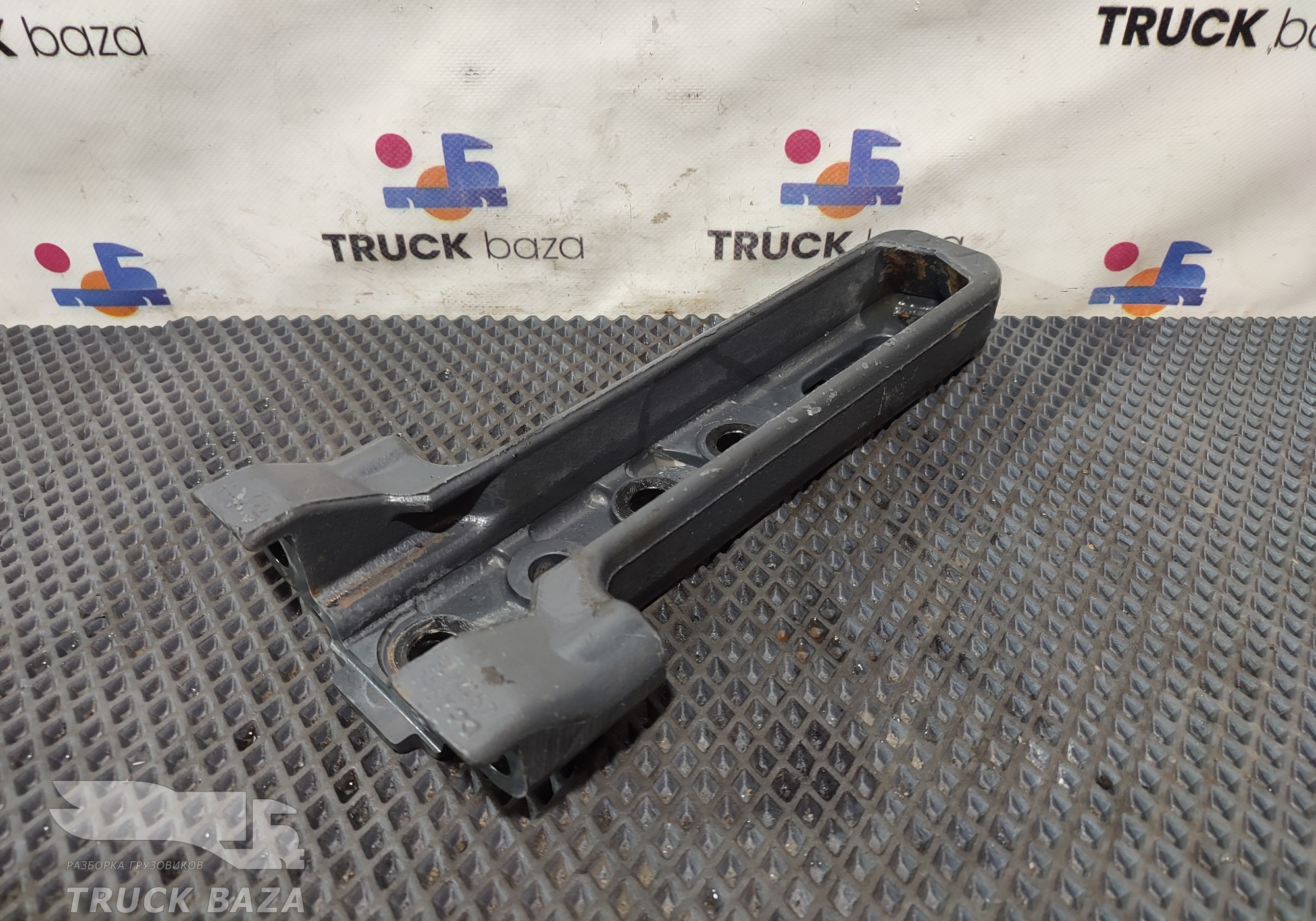 9604912015 Кронштейн глушителя для Mercedes-Benz Actros New Actros MP4 (с 2011)