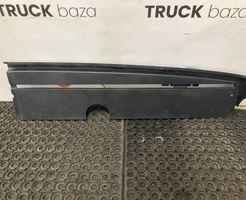810W624300097 Накладка шторки левая для Sinotruk Sitrak C7H