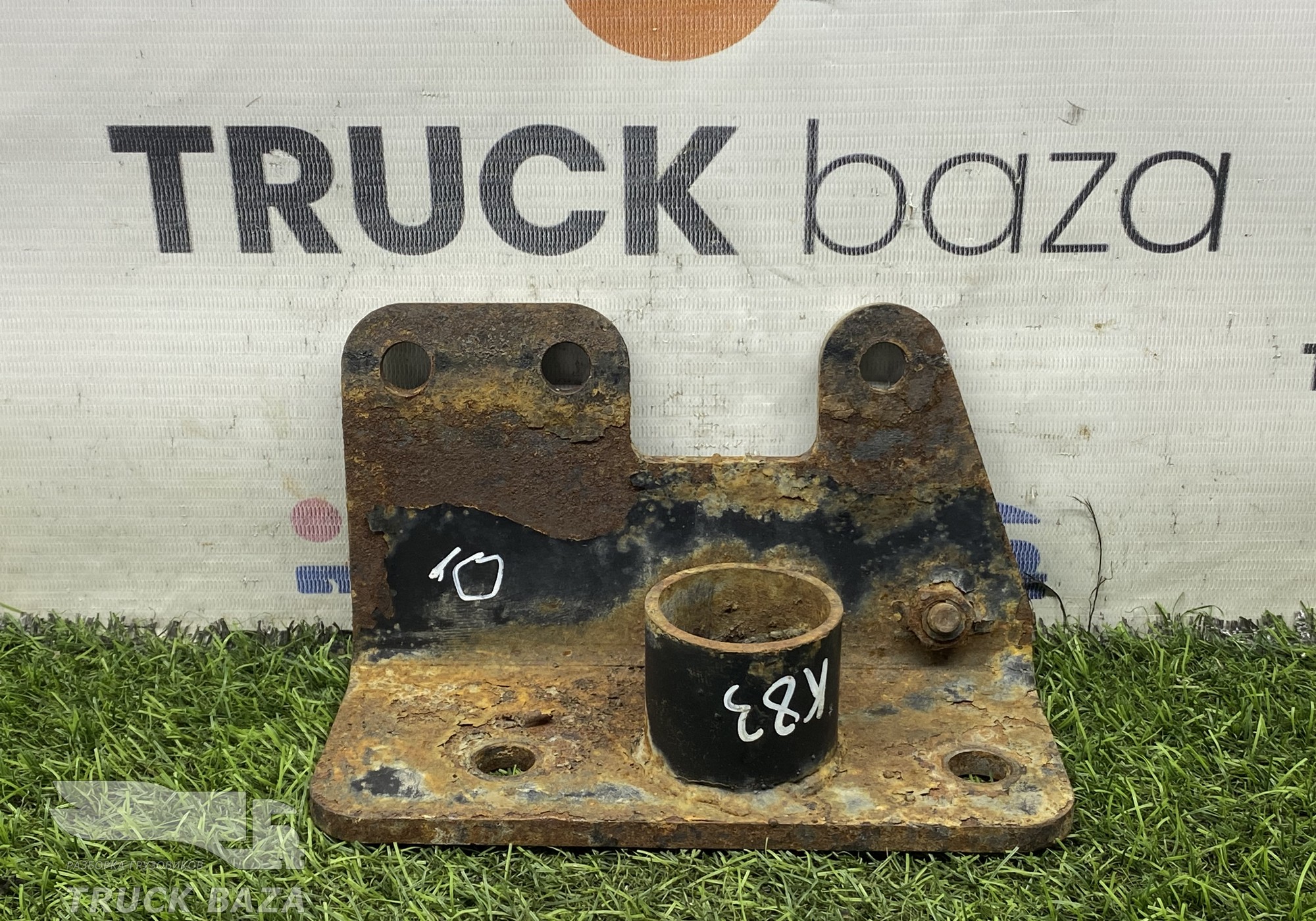 54905001179 Кронштейн бампера левый для КАМАЗ 5490 (с 2013)