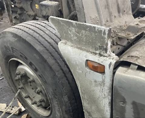 Кронштейн крыла для Sinotruk Sitrak C7H