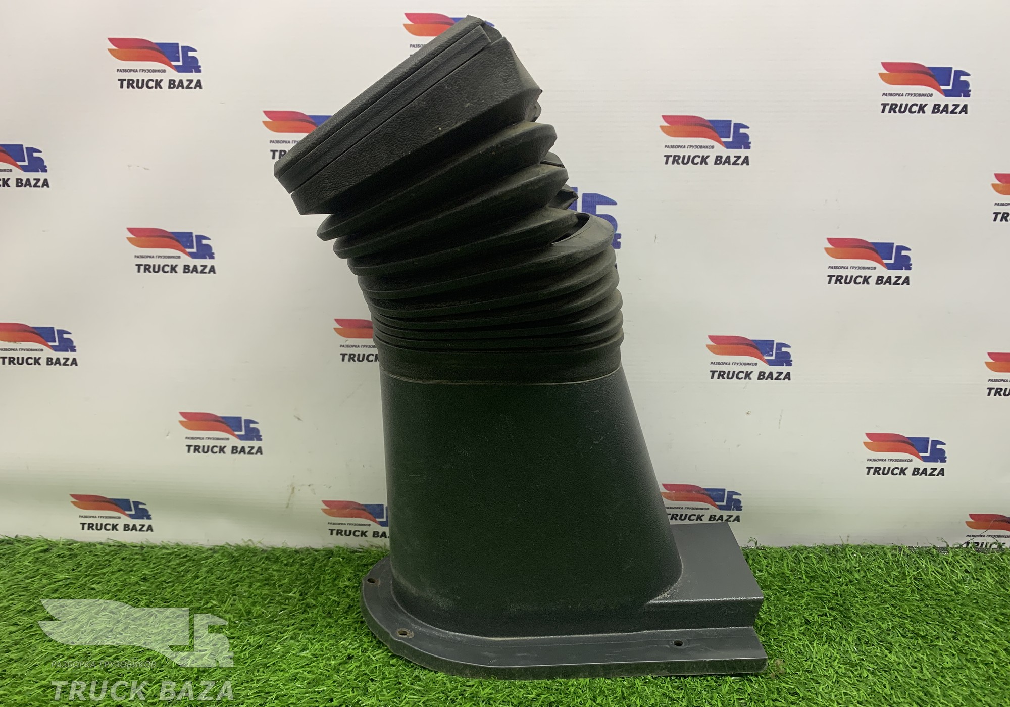 A9704620395 Кожух рулевой колонки