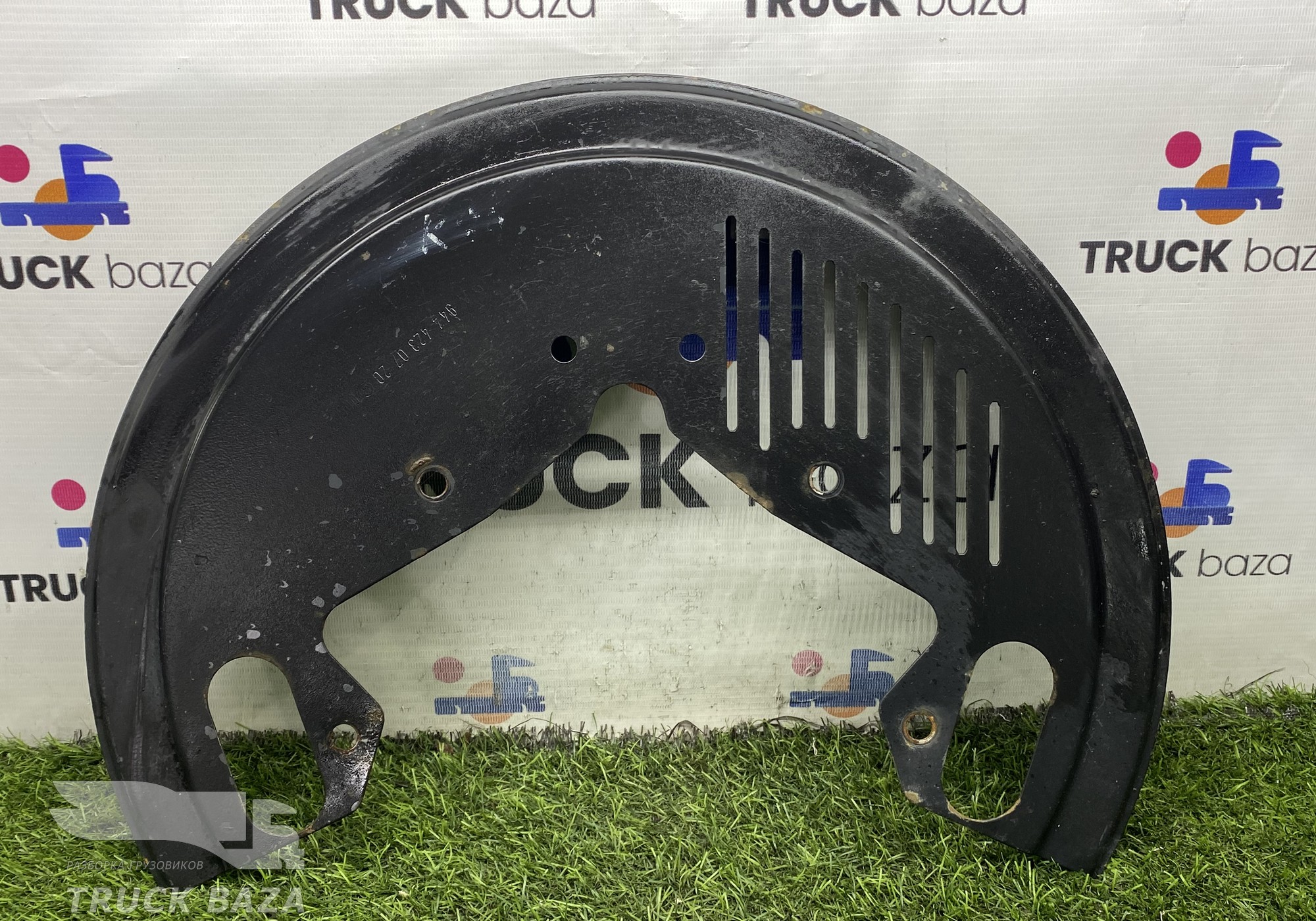 A9444230720 Пыльник тормозного диска левый для КАМАЗ