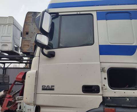 1676218 Дверь левая в сборе для Daf