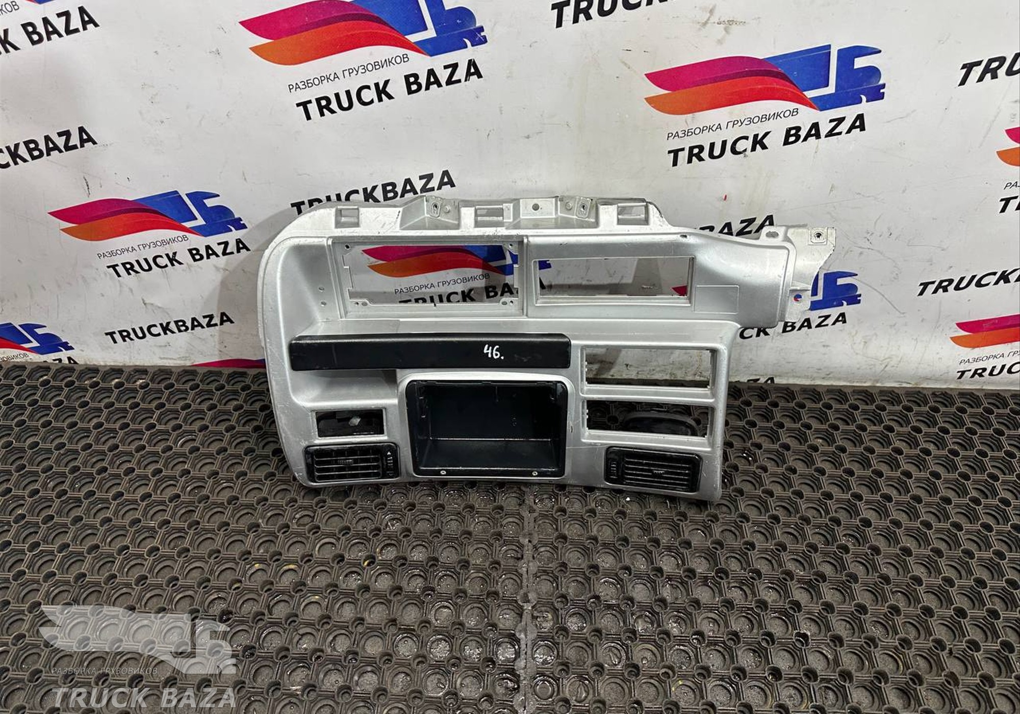 5010290079 Накладка торпедо для Renault Magnum IV DXi (с 2005 по 2013)