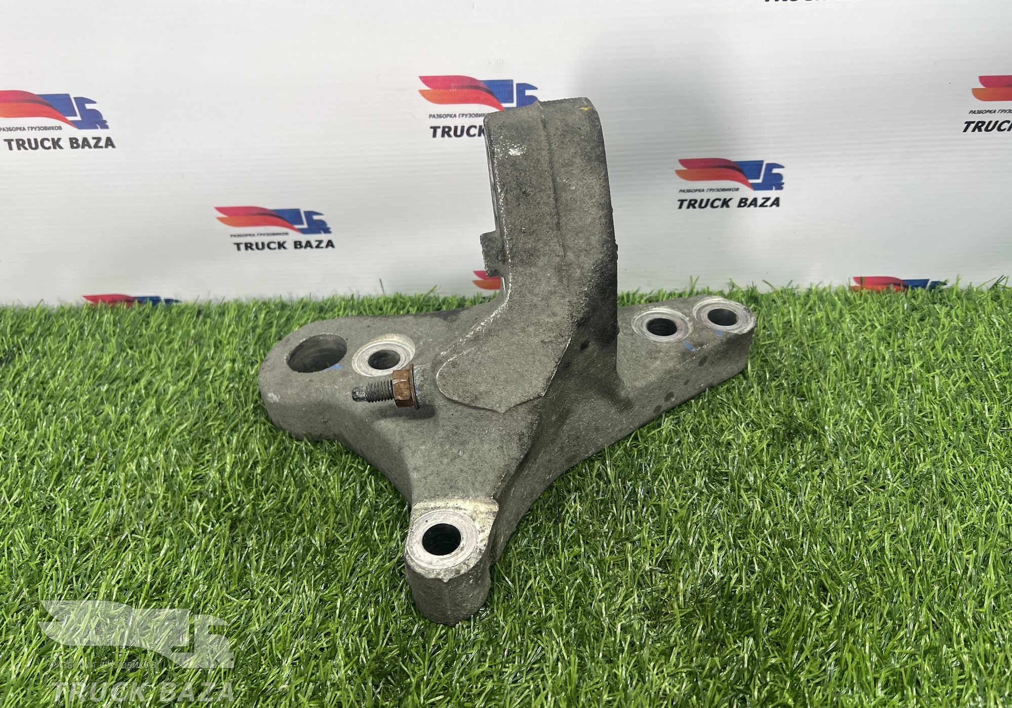 21505102 Кронштейн двигателя задний правый