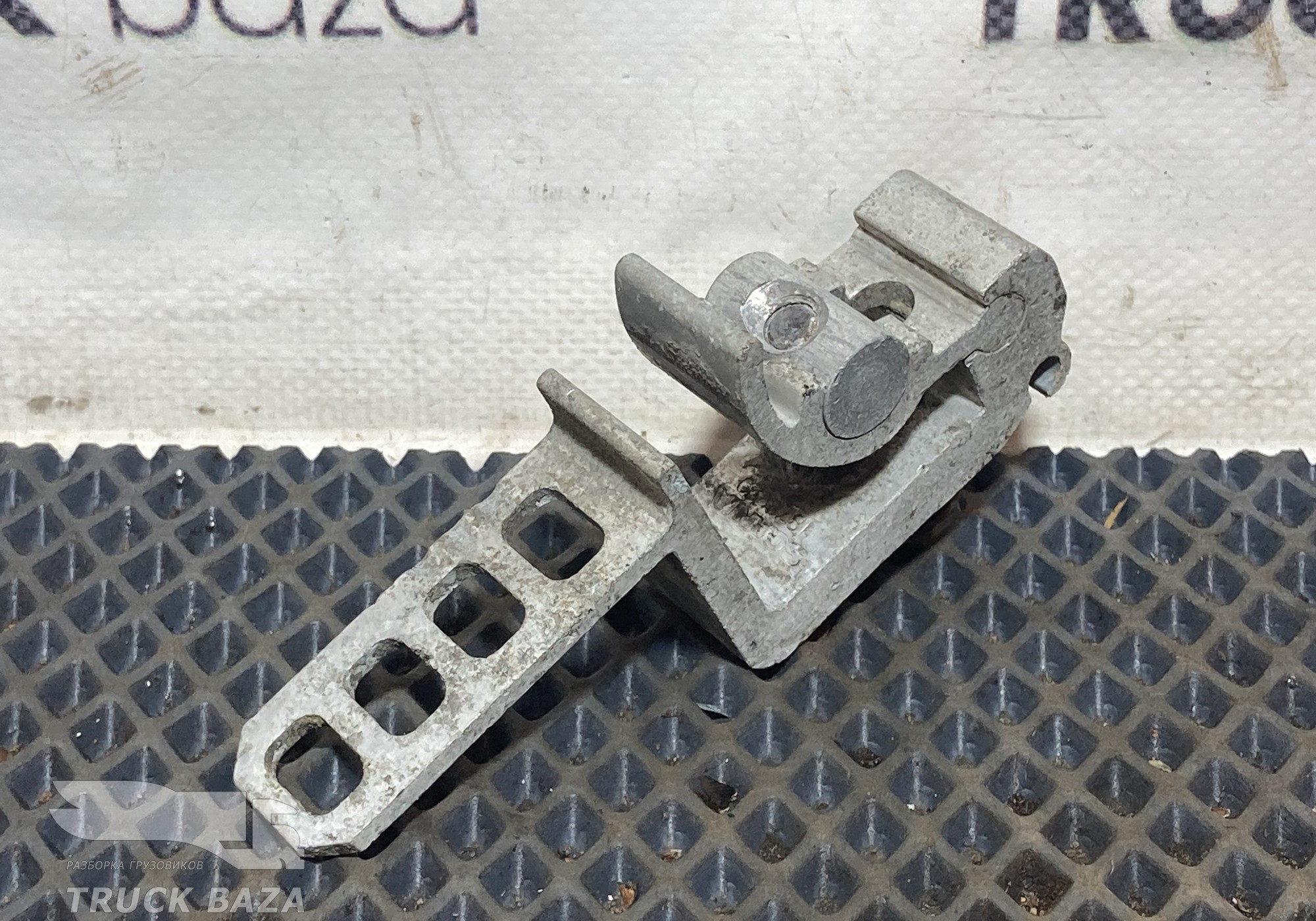 1878229 Кронштейн трубок AdBlue