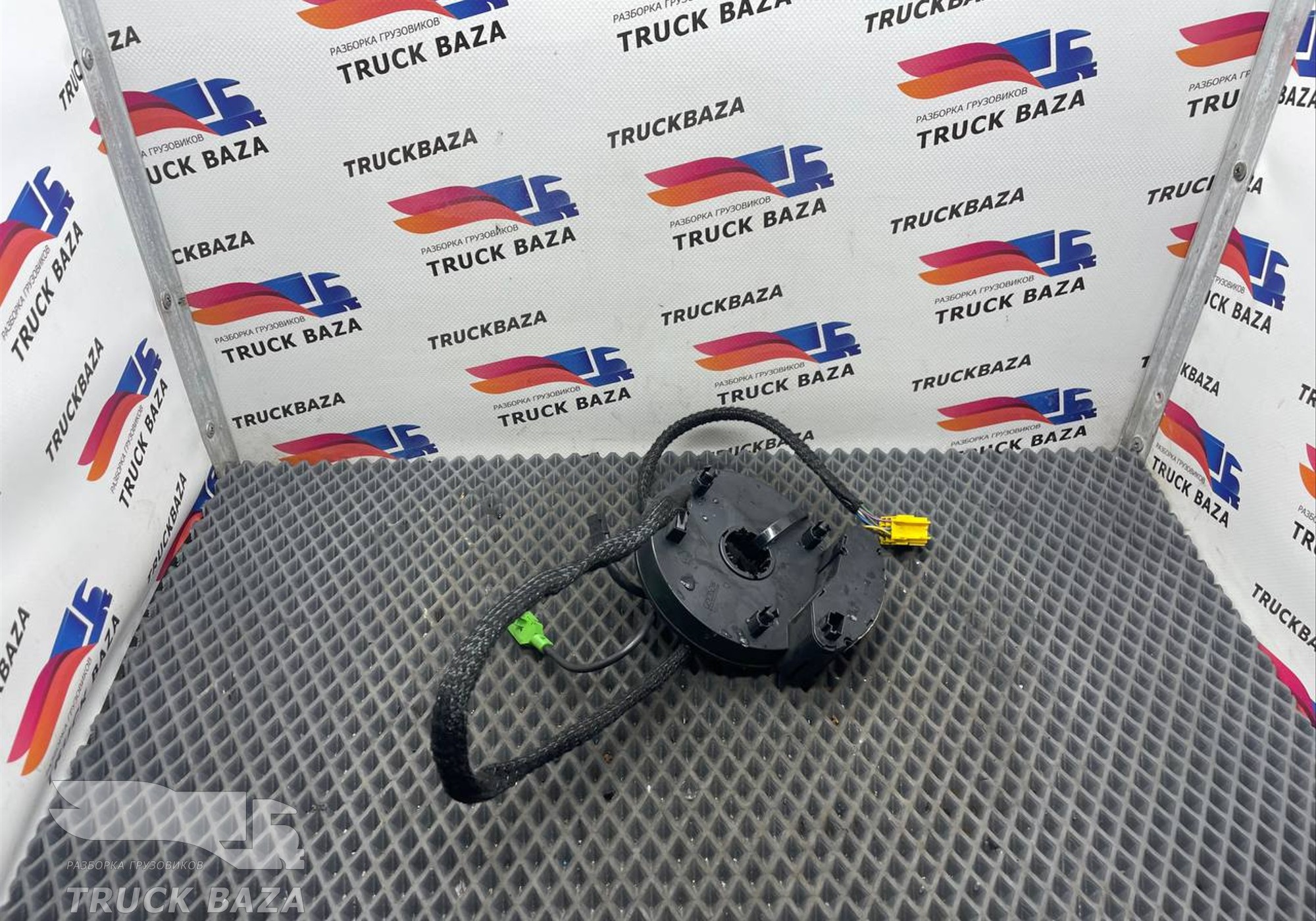 1677033 Шлейф подрулевой для Daf XF105 (с 2005)