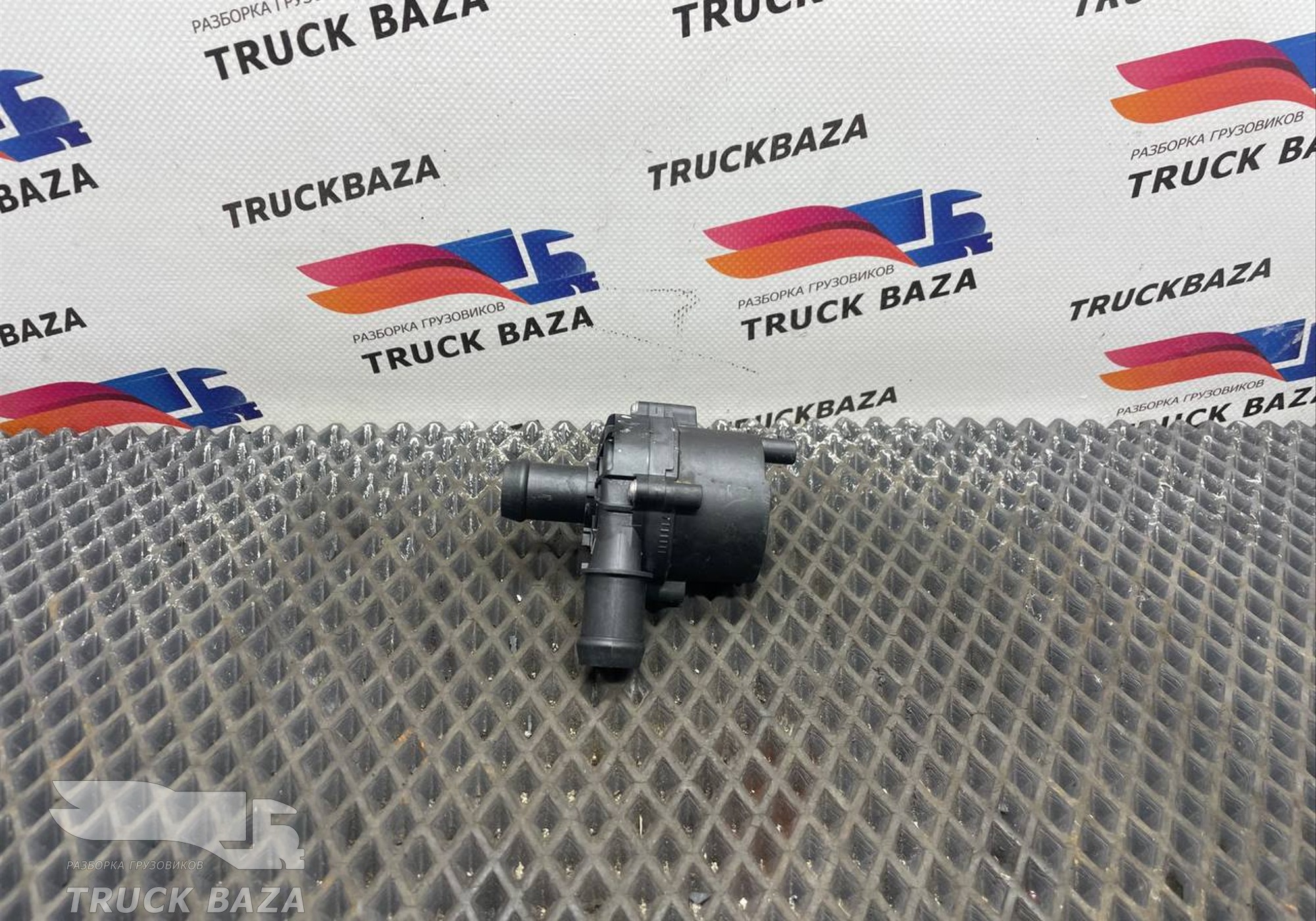 9035367 Насос отопителя для Daf XF106 (с 2012)