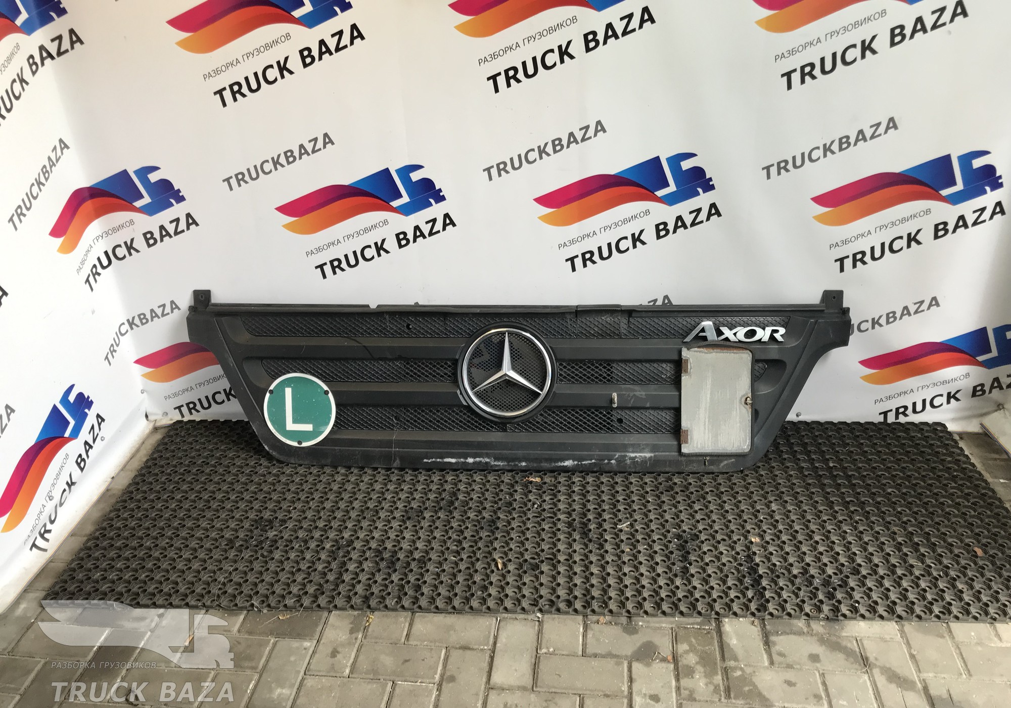 9448880023 Решетка радиатора