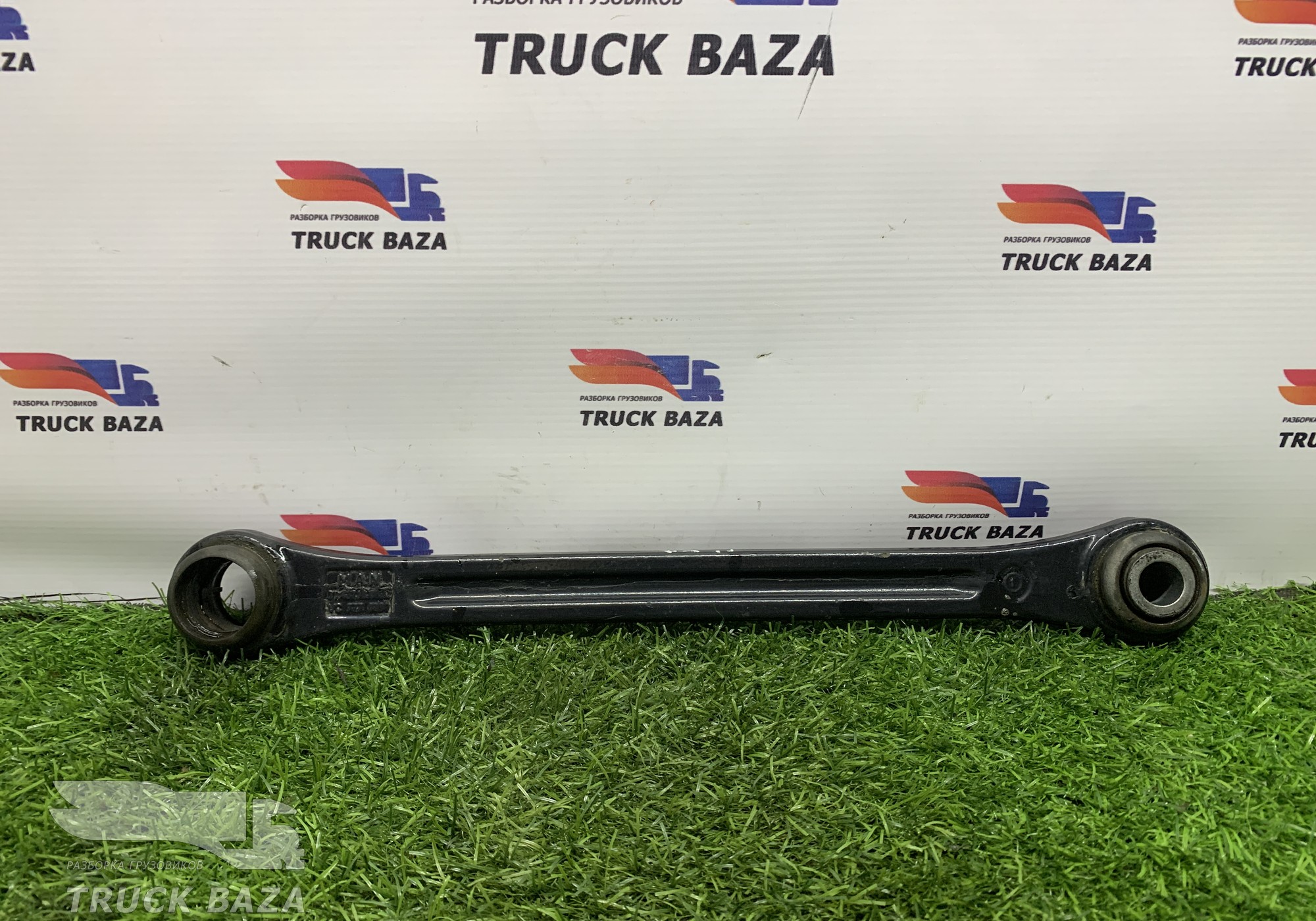 81437186822 Стойка переднего стабилизатора