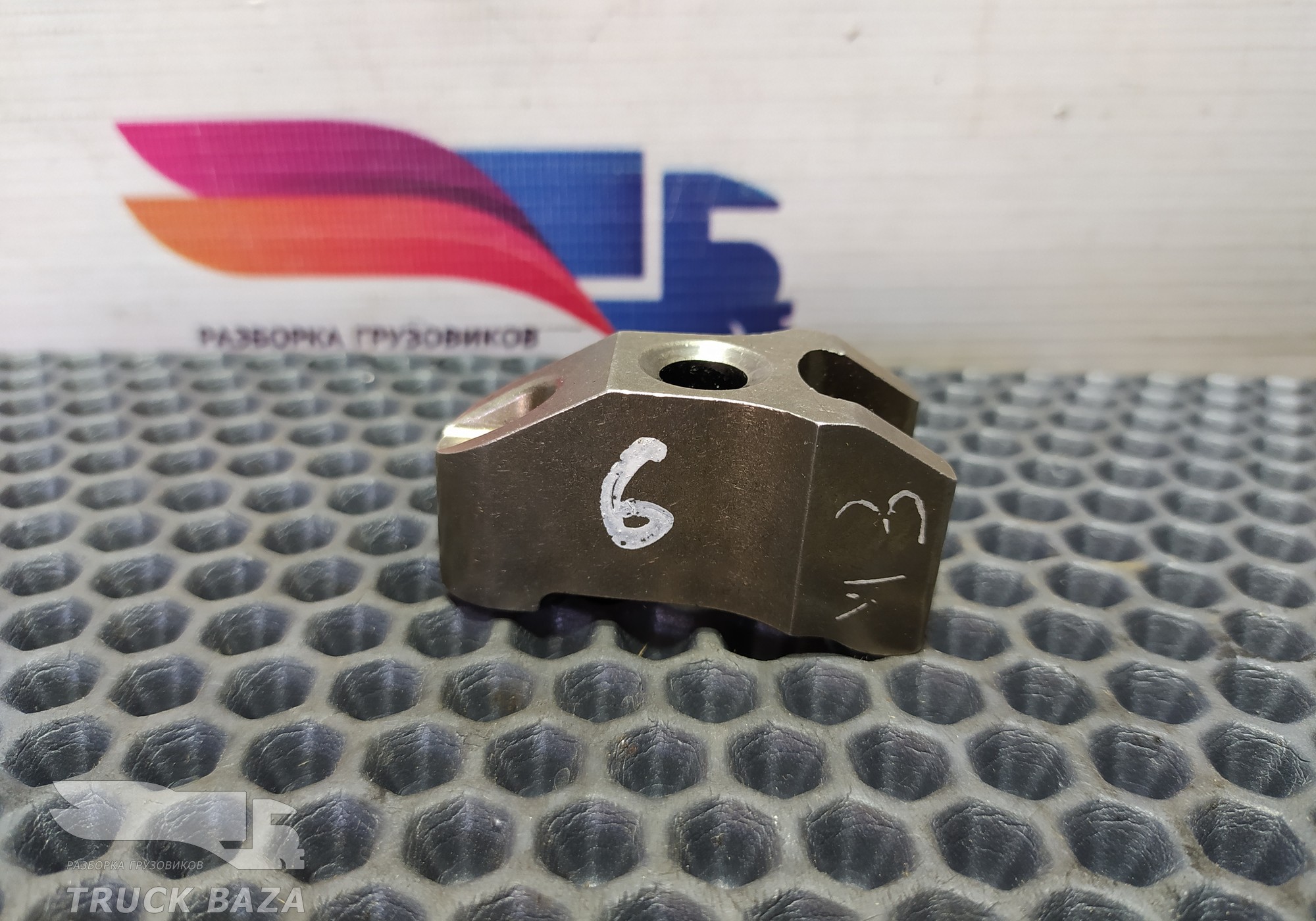 51101040036 Кронштейн форсунки топливной для Man F2000