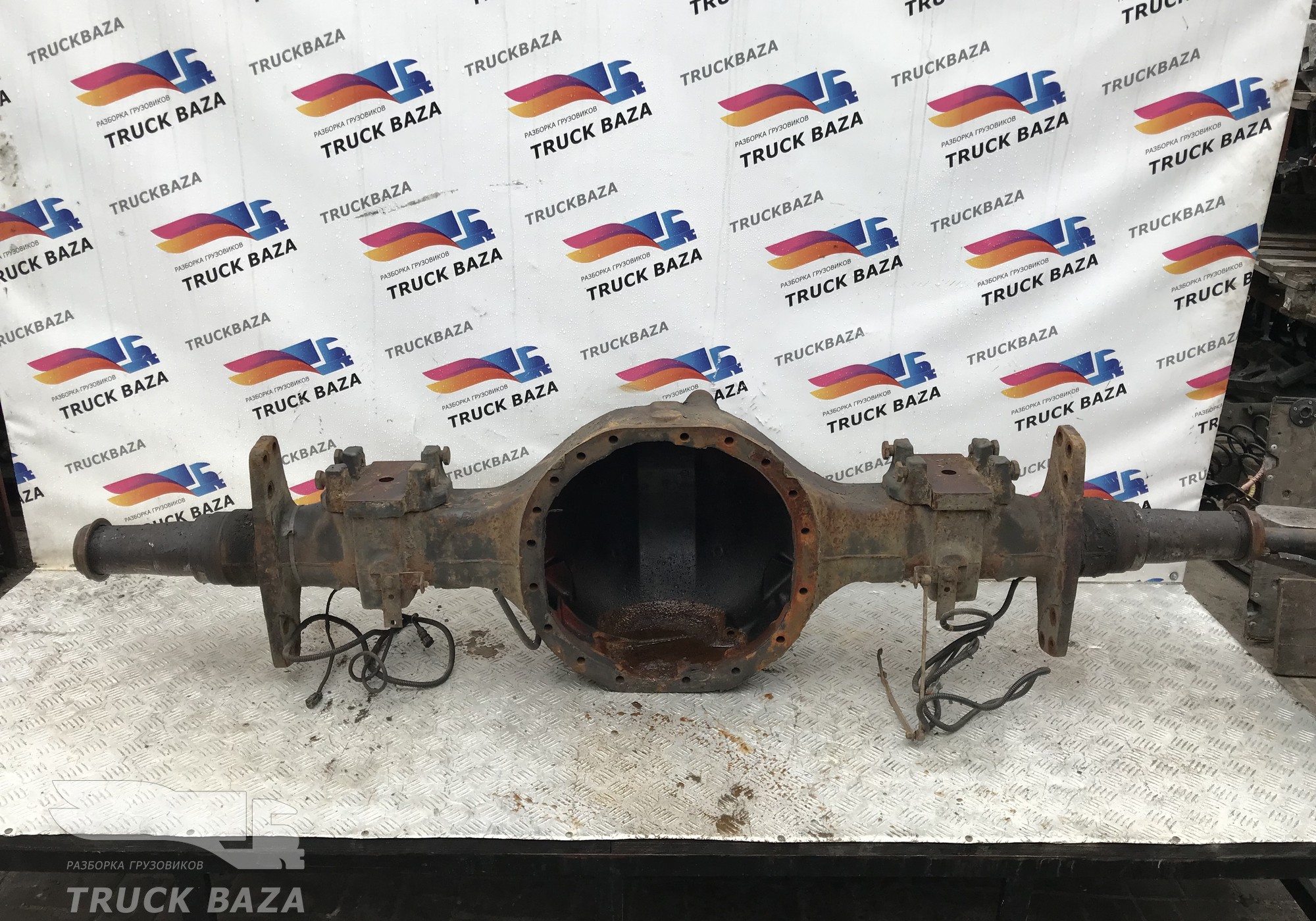 5600586576 Корпус заднего моста для Renault