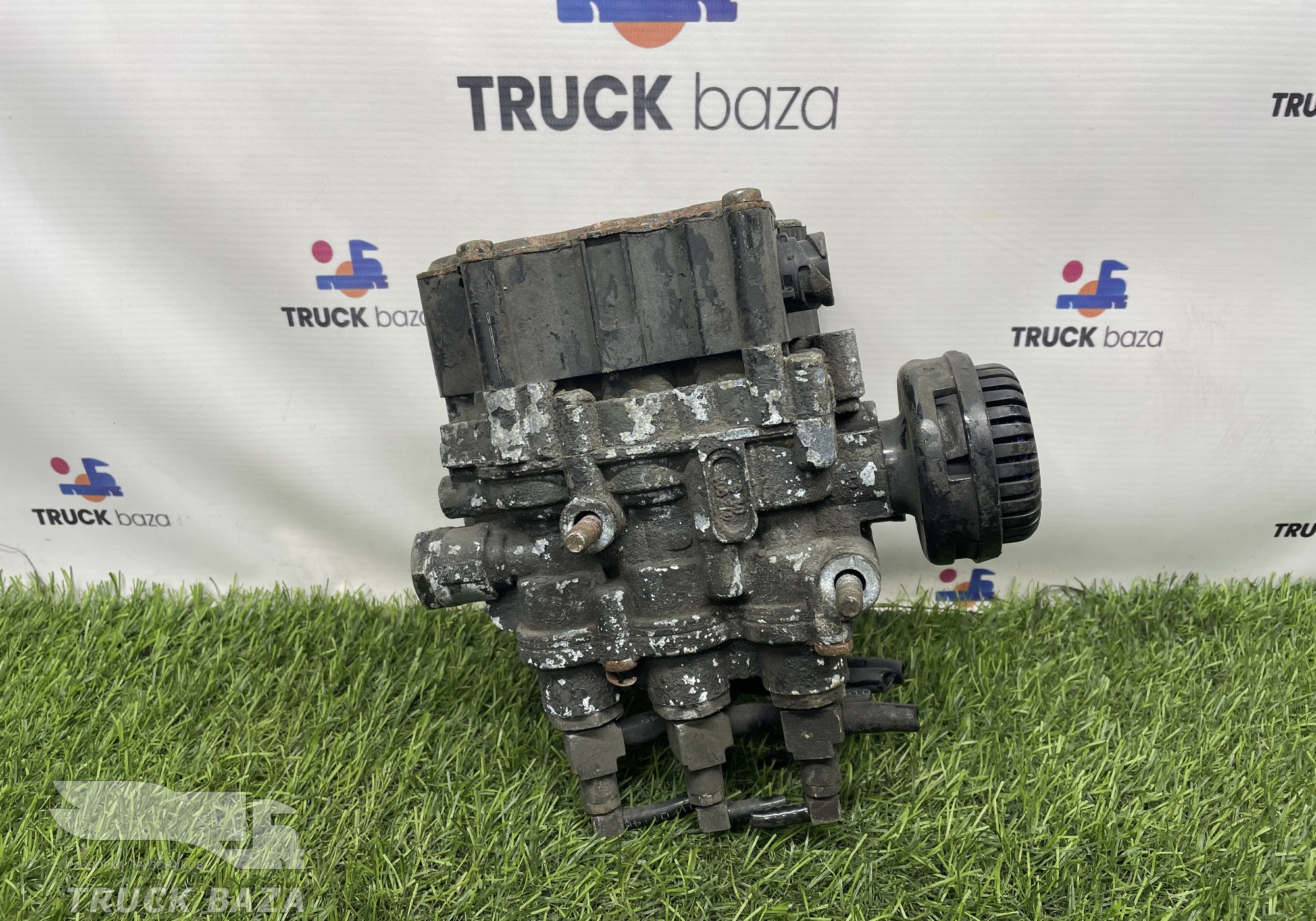 4729000570 Кран уровня пола главный