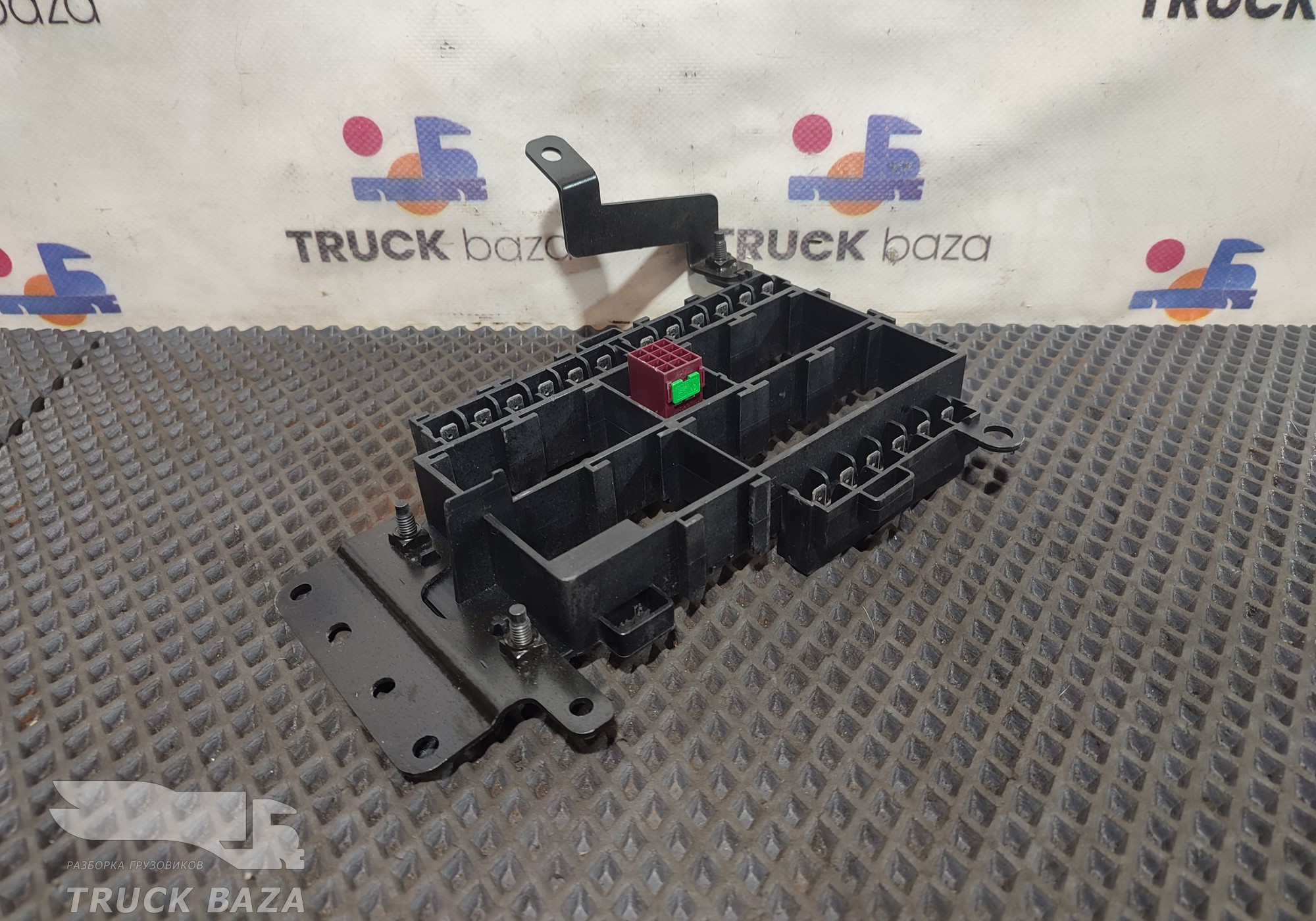 21522439 Кронштейн блока управления для Renault T (с 2013)