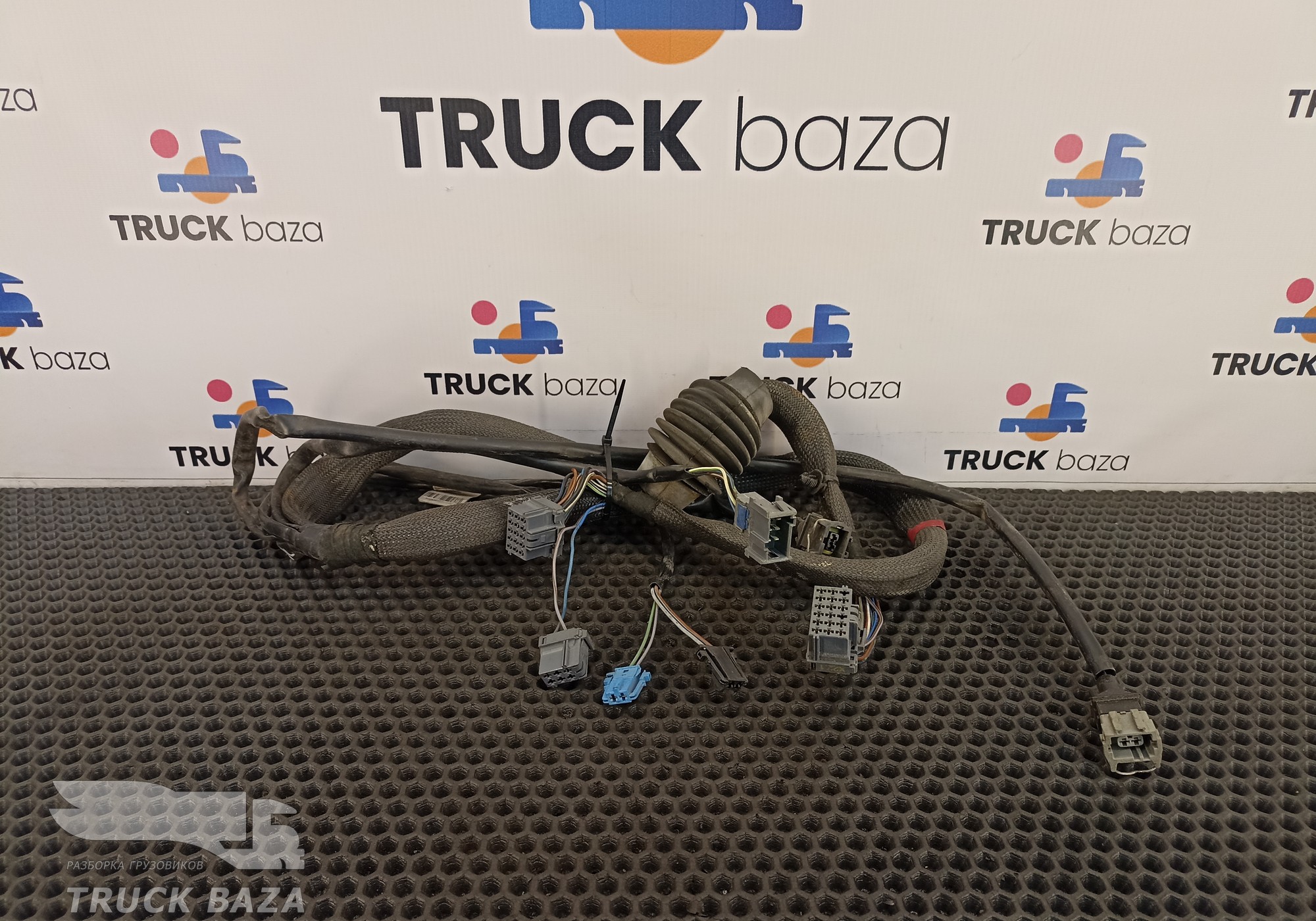 5490407123020 Проводка двери левой для Mercedes-Benz Axor
