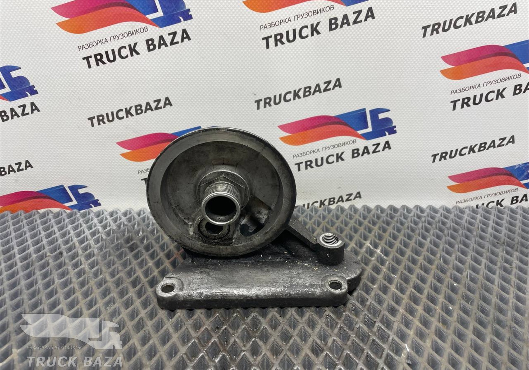 1376795 Кронштейн масляного фильтра для Scania 4-series R (с 1995 по 2007)