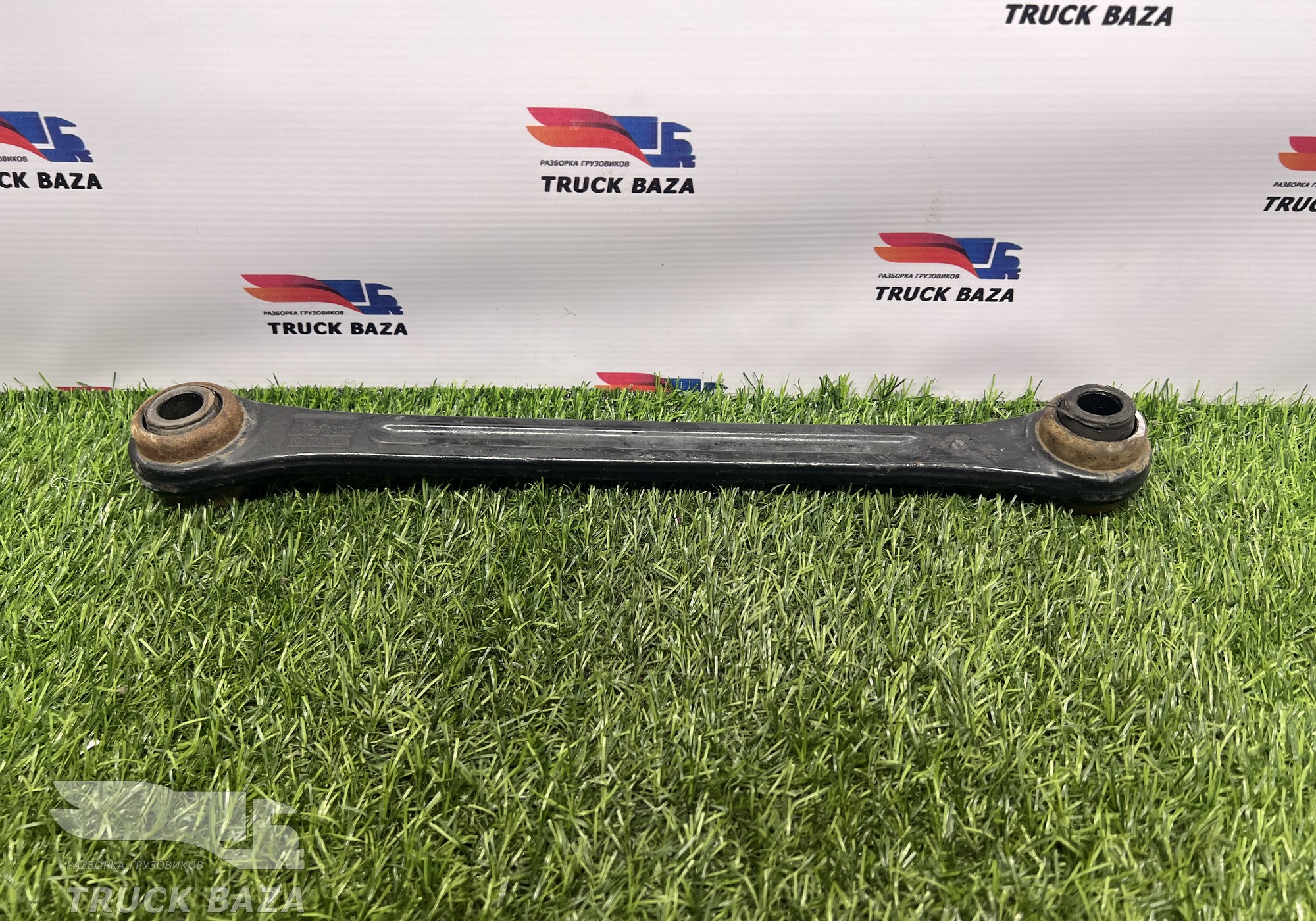 81437186822 Стойка переднего стабилизатора