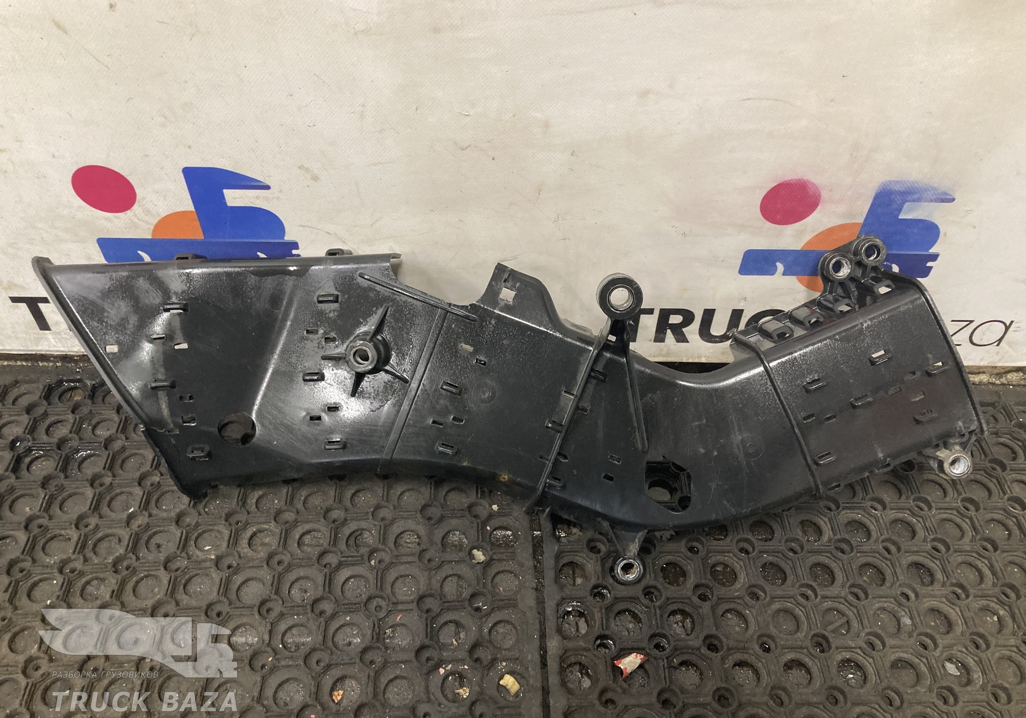 2835593 Кронштейн электропроводки для Scania 6-series R (с 2016)