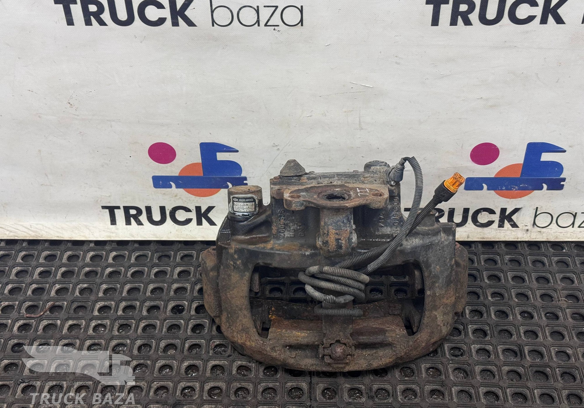 81508046607 Суппорт передний левый/задний правый для Man TGX II (с 2012)