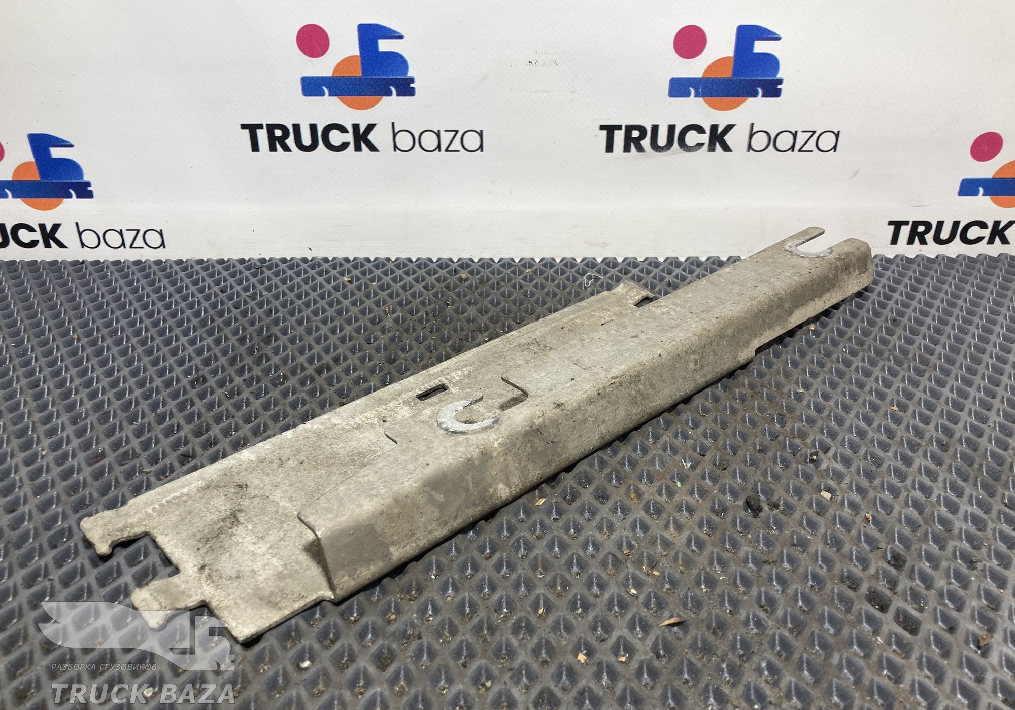 1889870 Кронштейн проводки для Scania 5-series G (с 2004 по 2016)