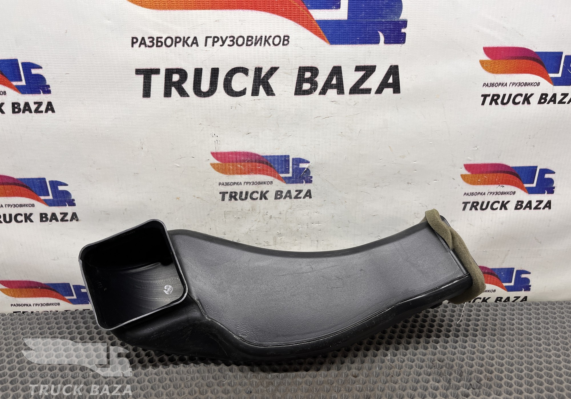2125604 Воздуховод для Scania 6-series P (с 2016)