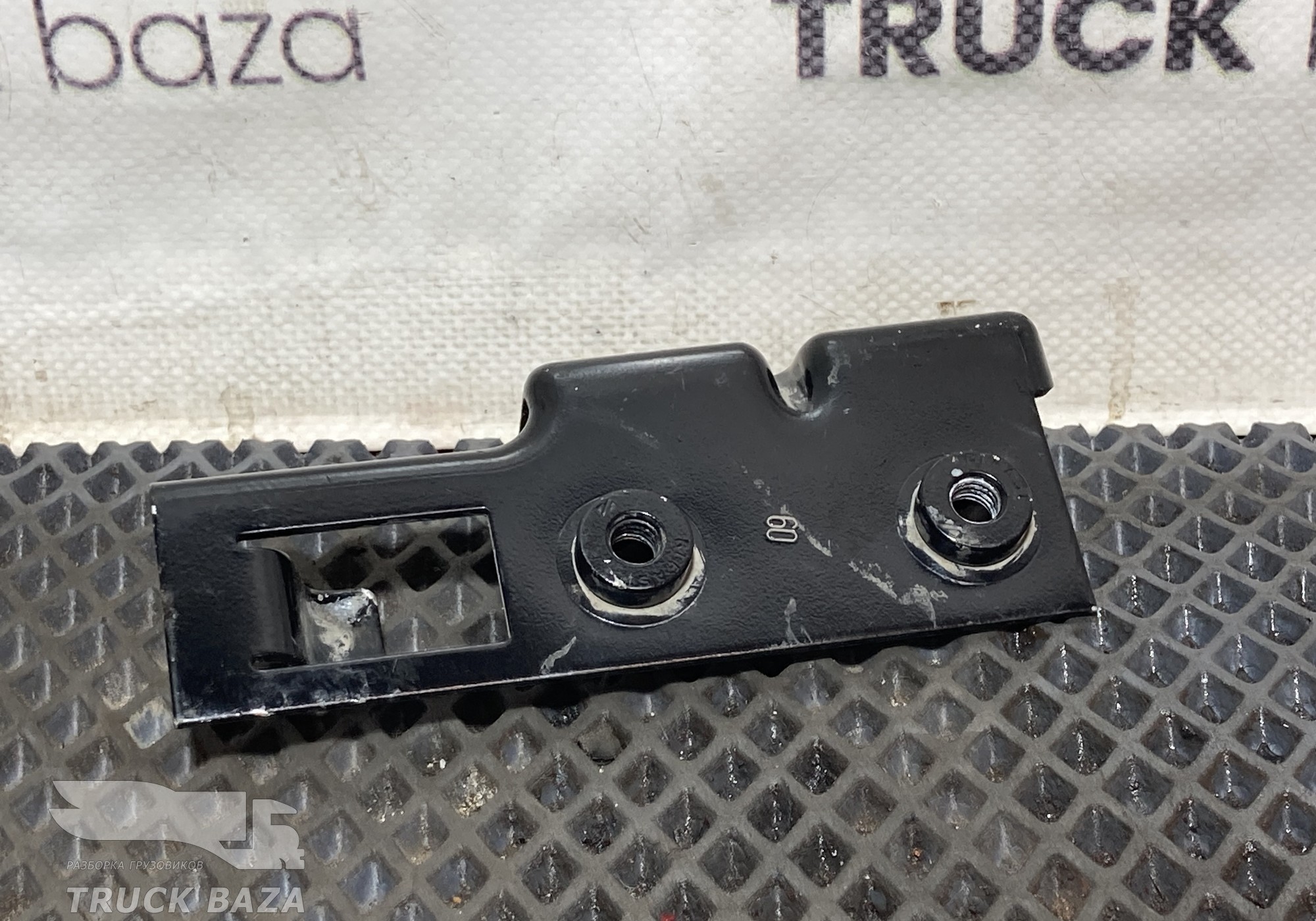 Кронштейн для Mercedes-Benz Actros New Actros MP4 (с 2011)