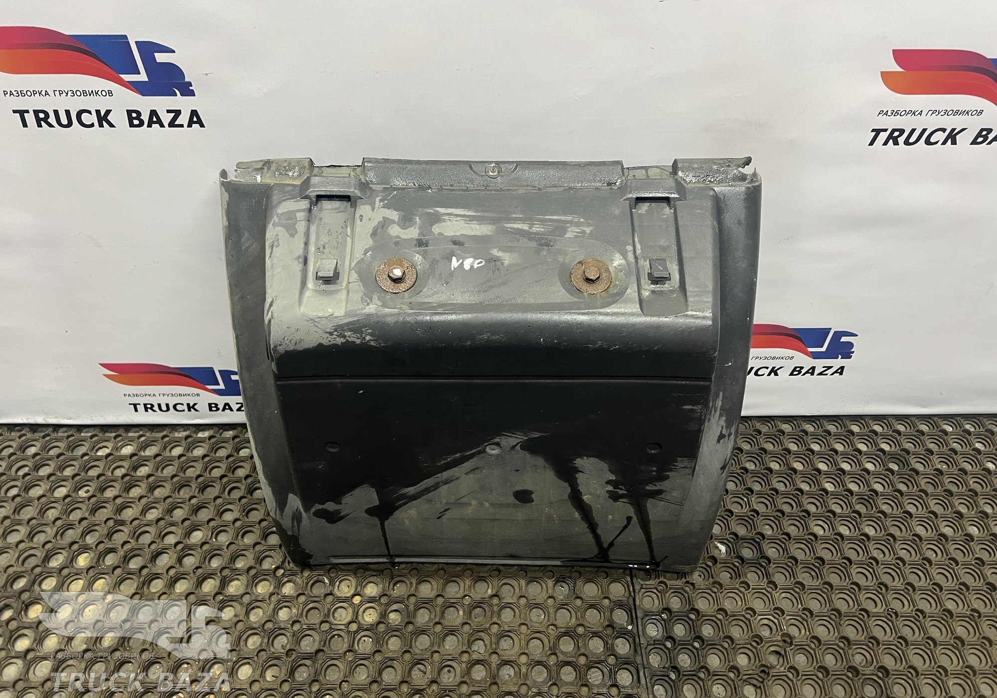 81664106599 Крыло заднее передняя часть