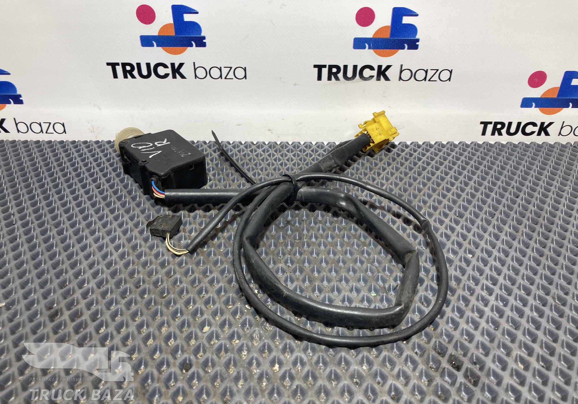 40640551 Активатор замка двери