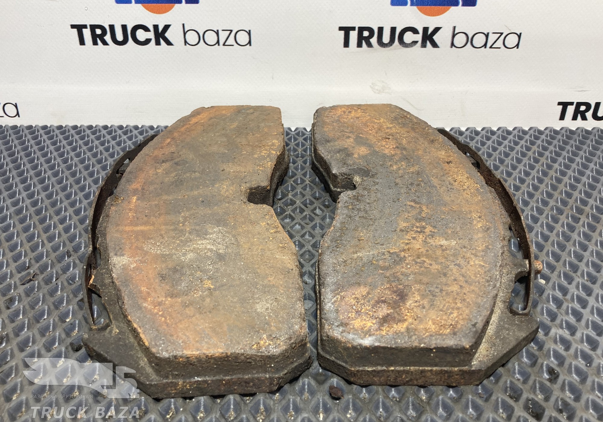 2127745 Комплект тормозных колодок для Scania 5-series R (с 2004 по 2016)