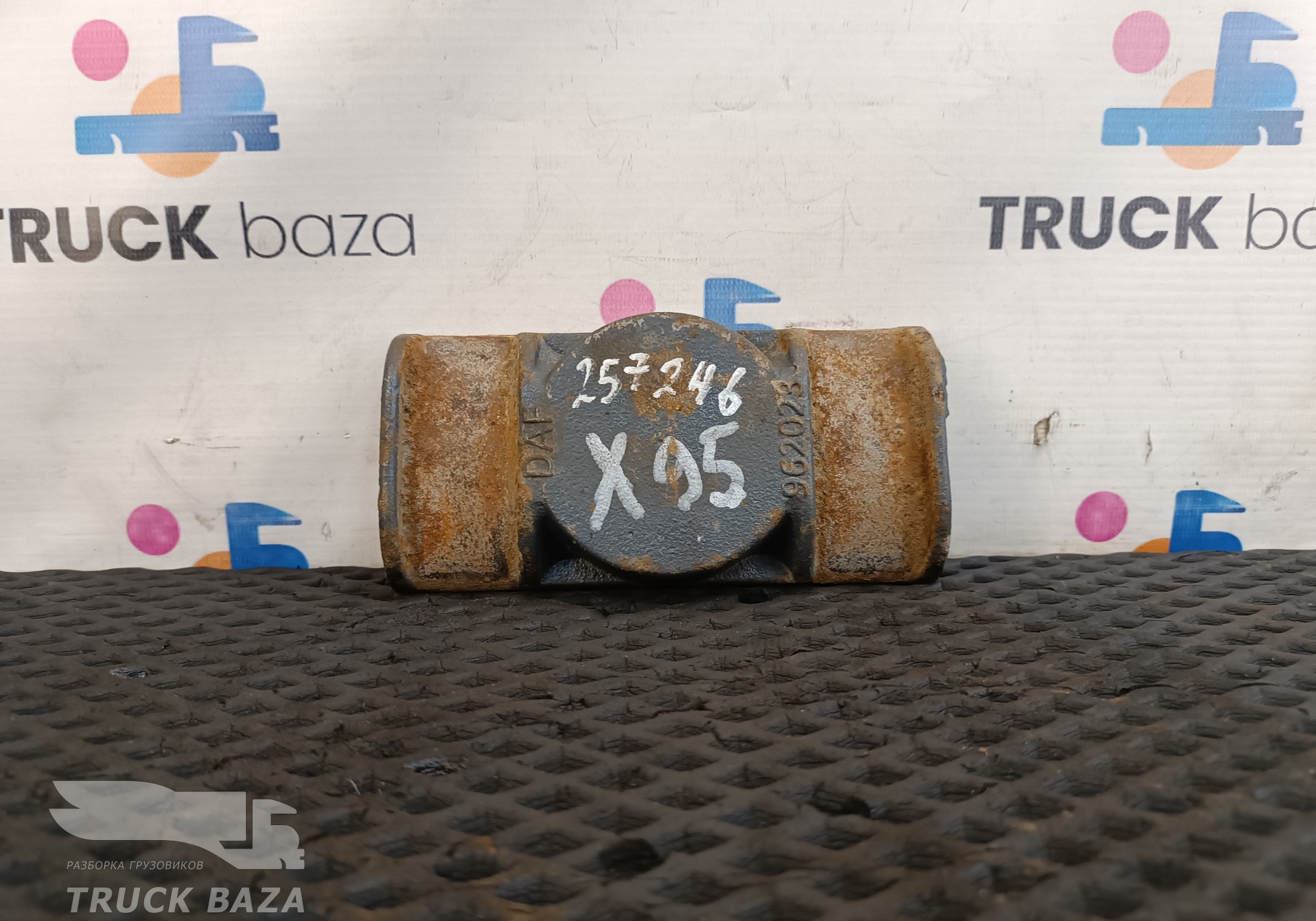 0964946 Проставка передней рессоры для Daf XF105 (с 2005)