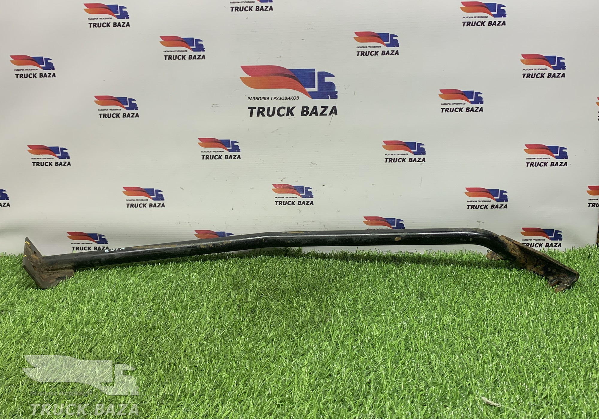 1292819 Кронштейн подножки правый для Daf XF105 (с 2005)