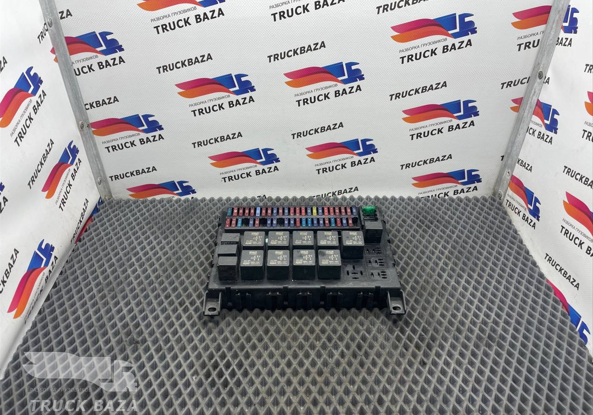 1746420 Блок предохранителей для Daf XF105 (с 2006 по 2020)