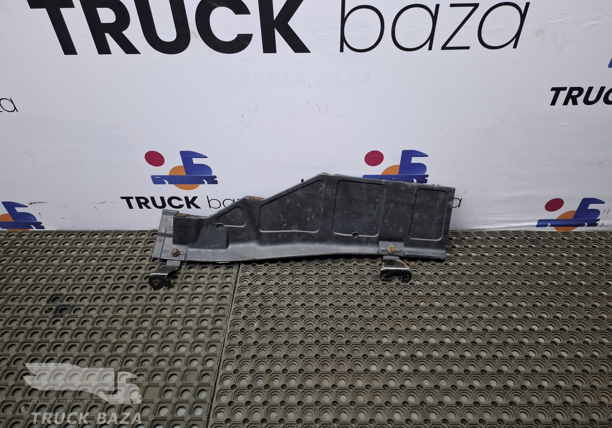 A9425201623 Шумоизоляция двигателя левая для Mercedes-Benz Axor II (с 2004 по 2010)