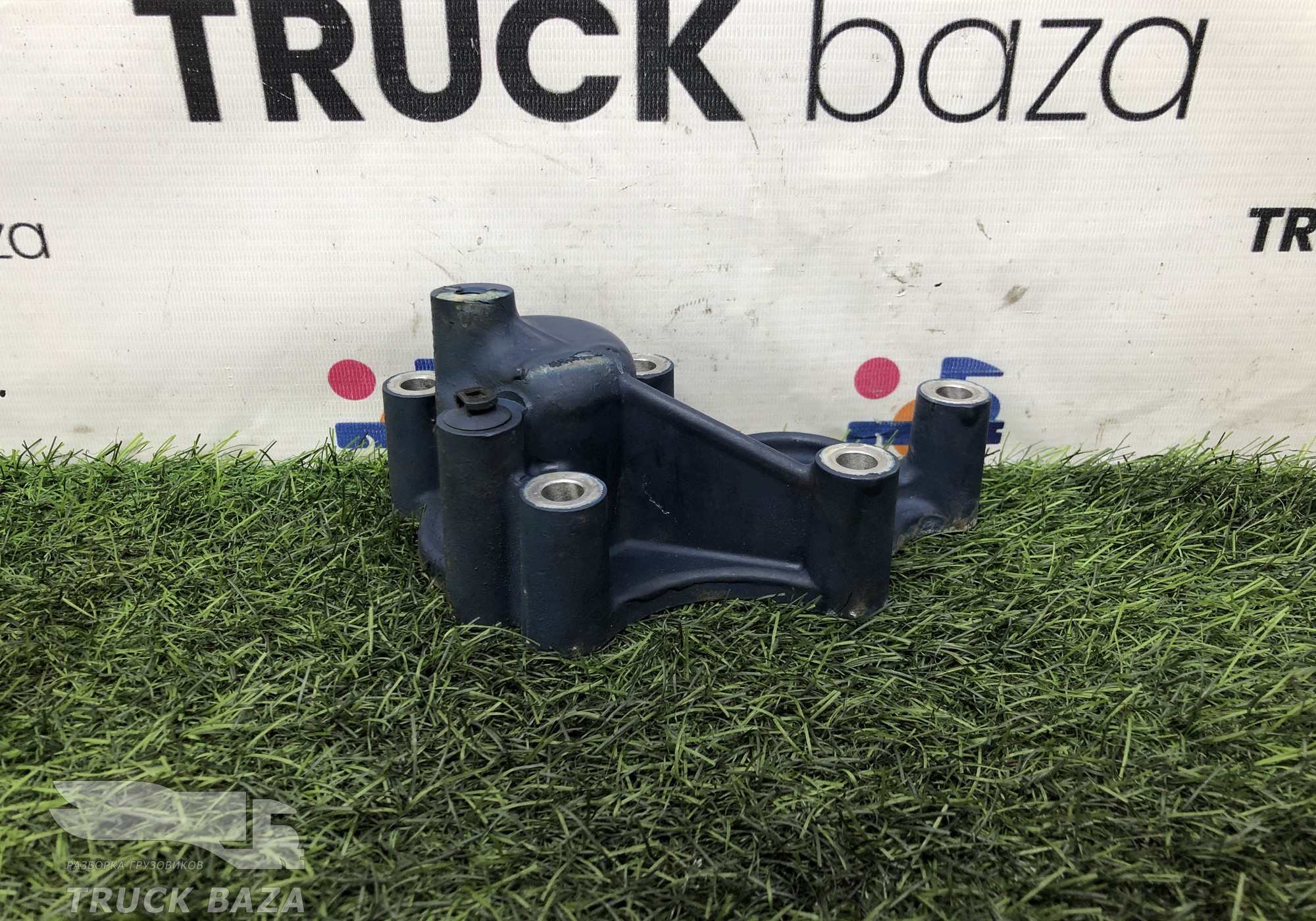 91010130332010 Фланец системы охлаждения для КАМАЗ 54901