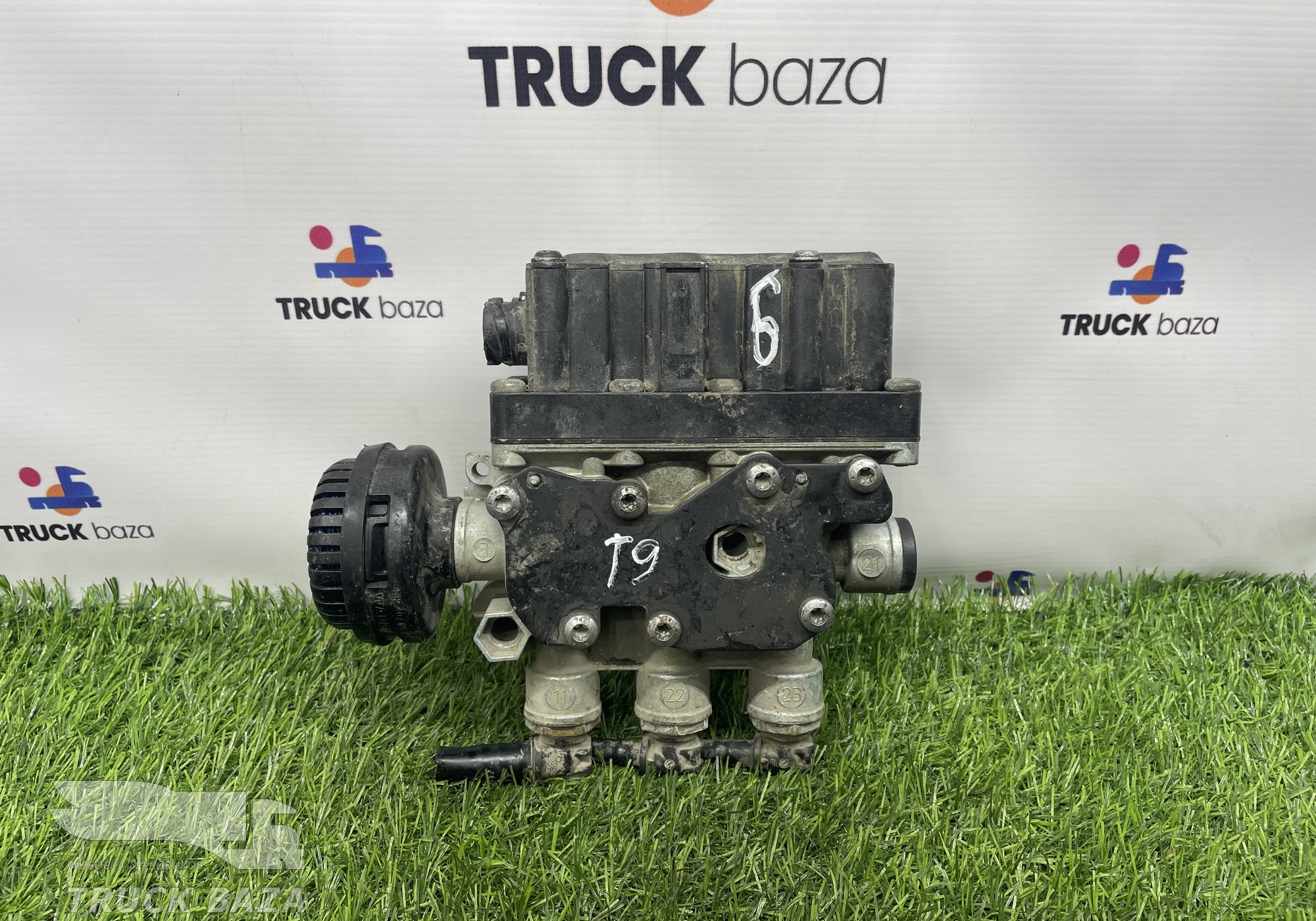 4728800010 Кран уровня пола главный для Sinotruk Sitrak C7H