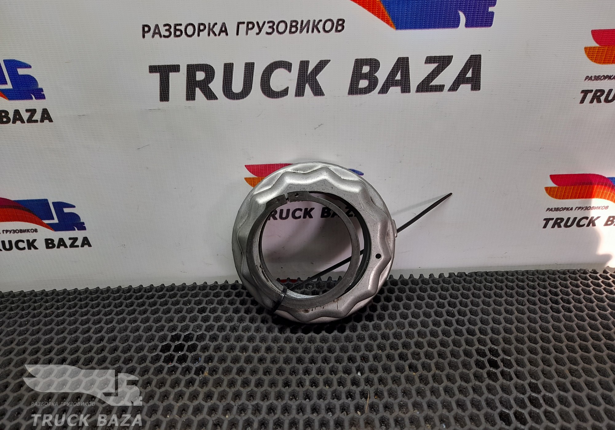 7421806589 Гайка ступицы задней для Renault T