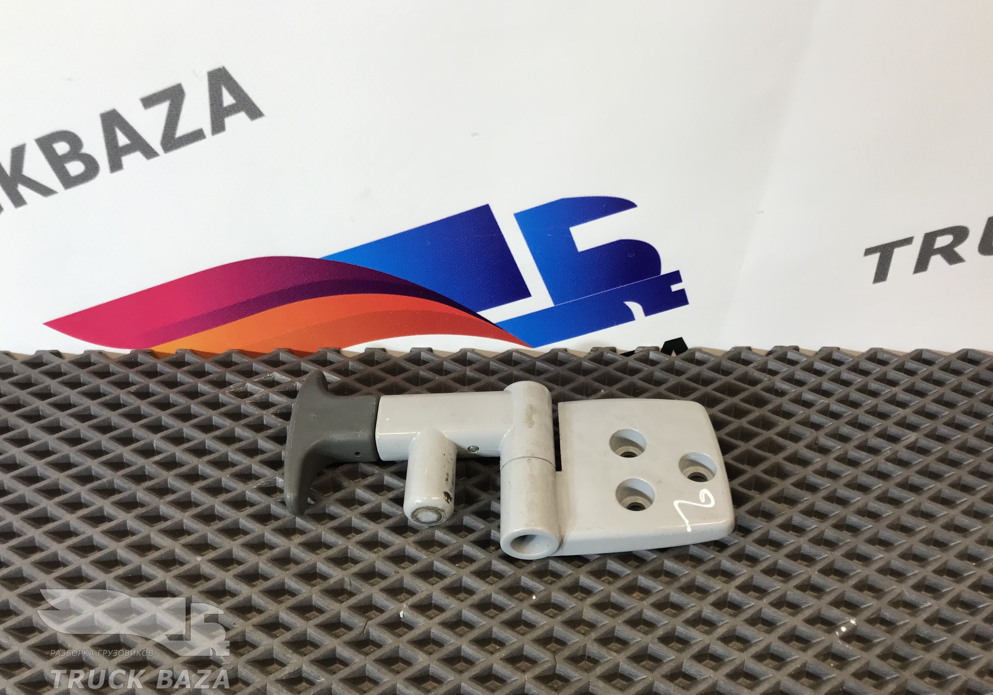 81621580046 Кронштейн спальника нижний для Man TGS