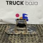 Кронштейн траверсы КПП левый для Iveco