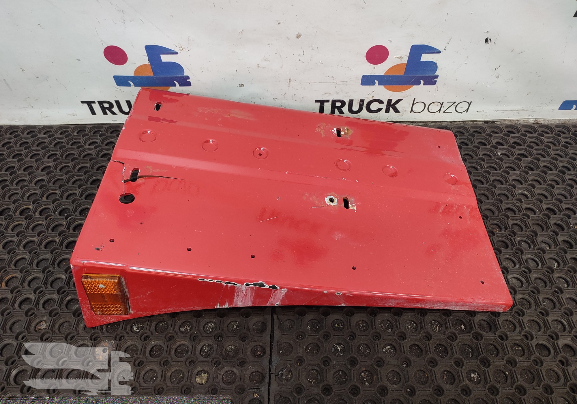 5490840302330 Крыло переднее левое задняя часть